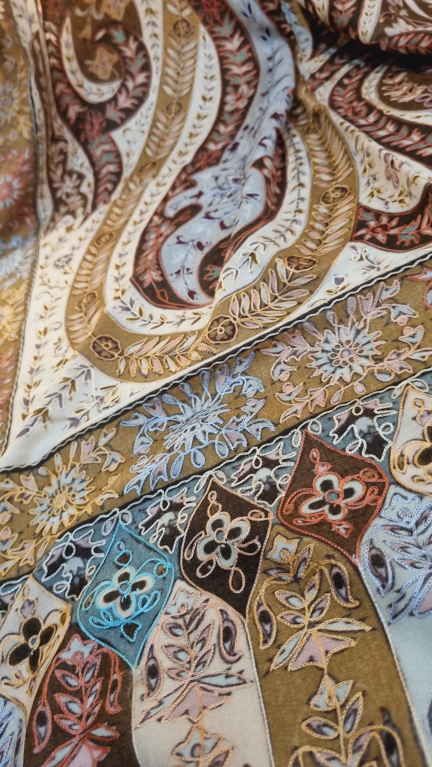 Reelkar pashmina shawl