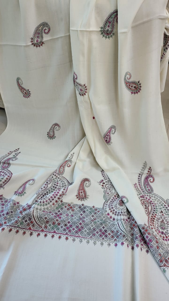 Hand embroidered woolen pashmina shawls