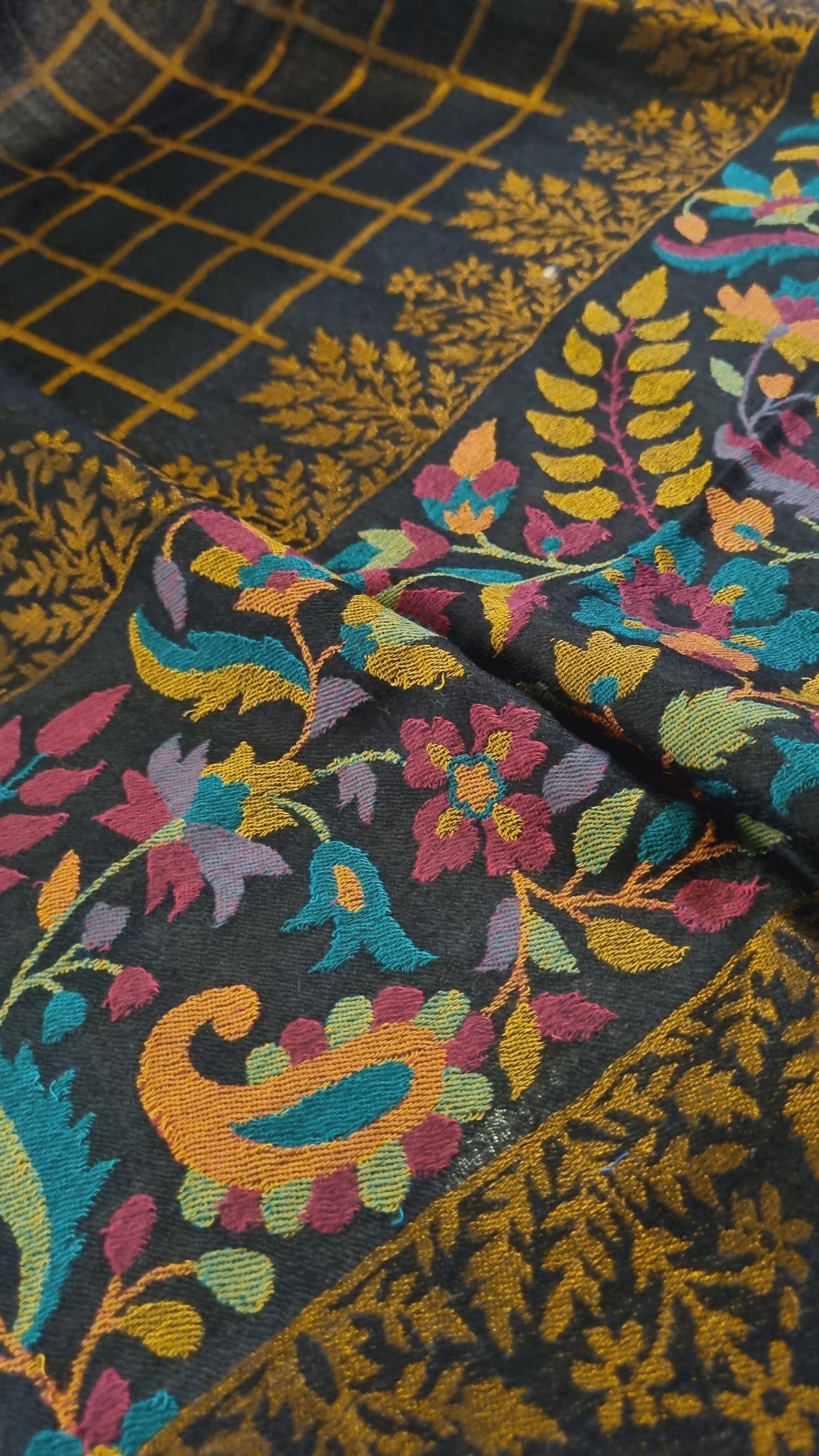 Moonlight toosh kaani shawl