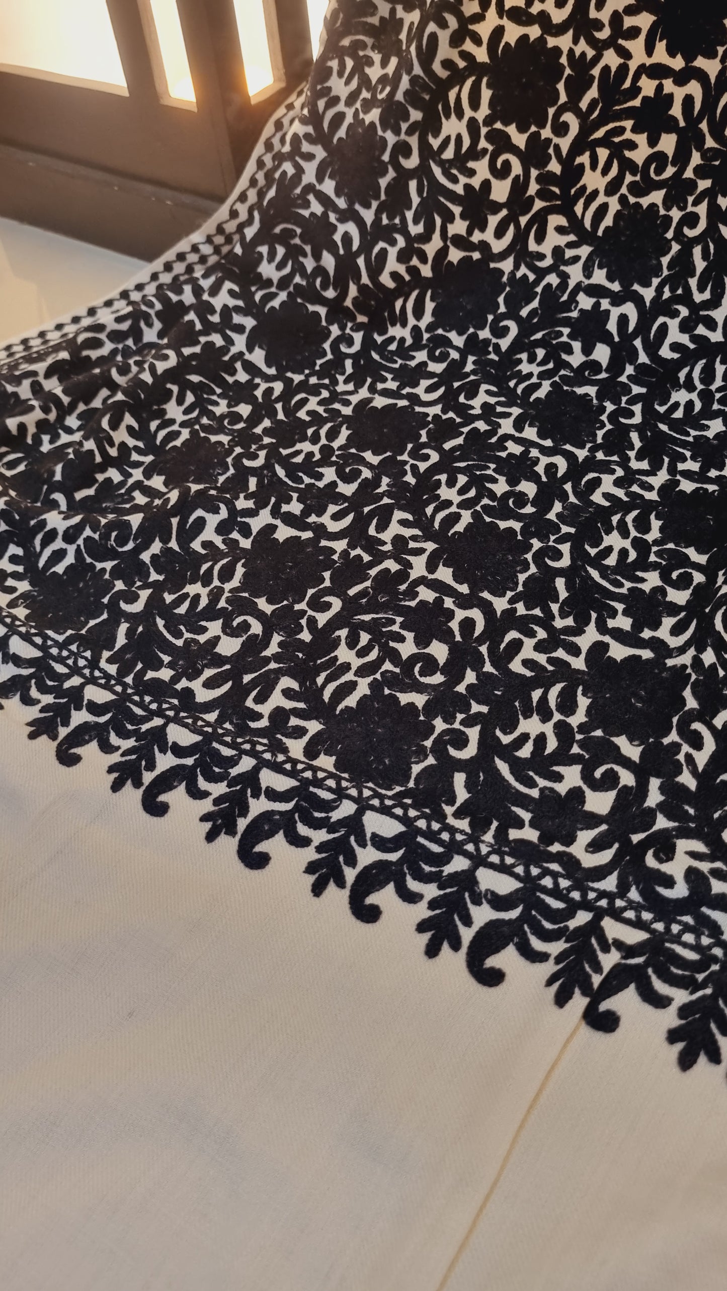 Embroidered pashmina shawl