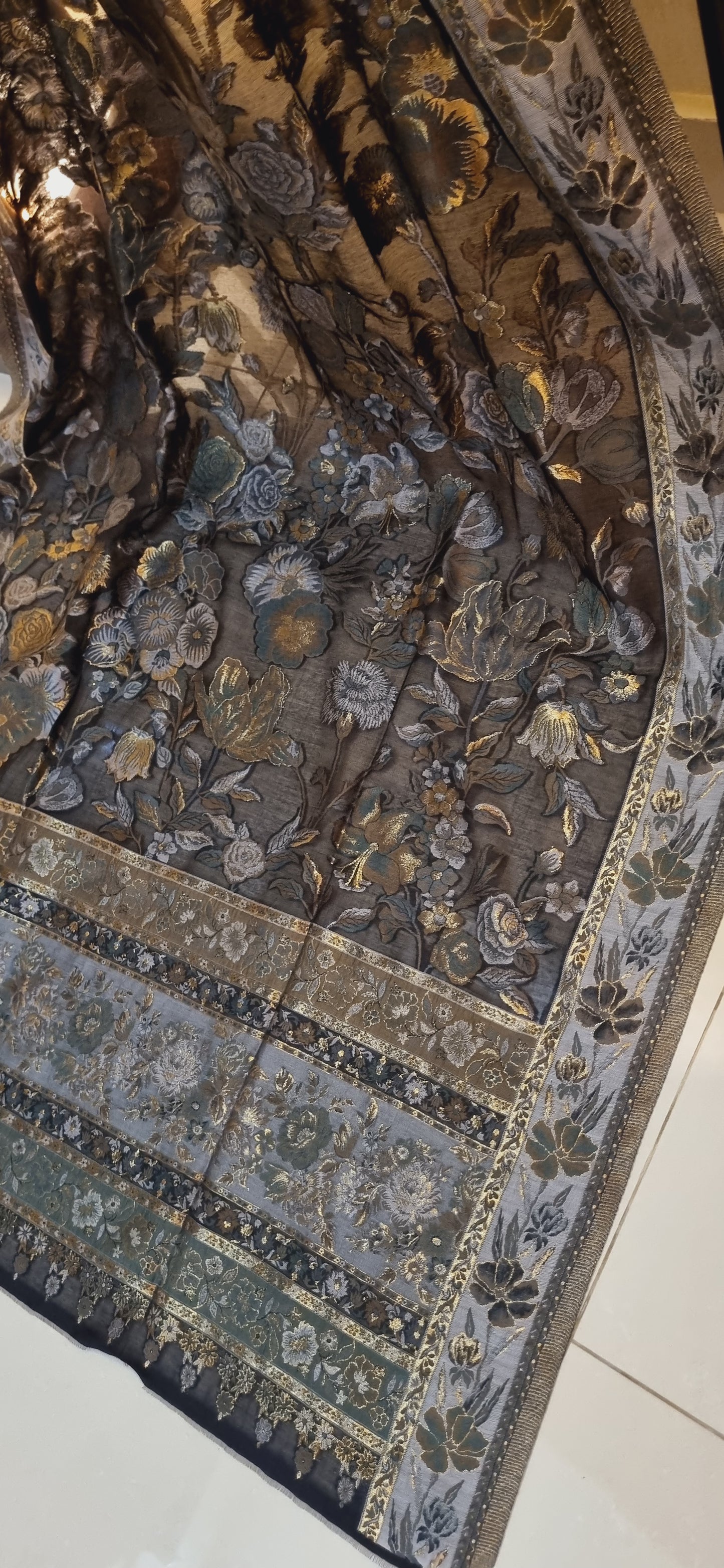 Silk kaani dupata