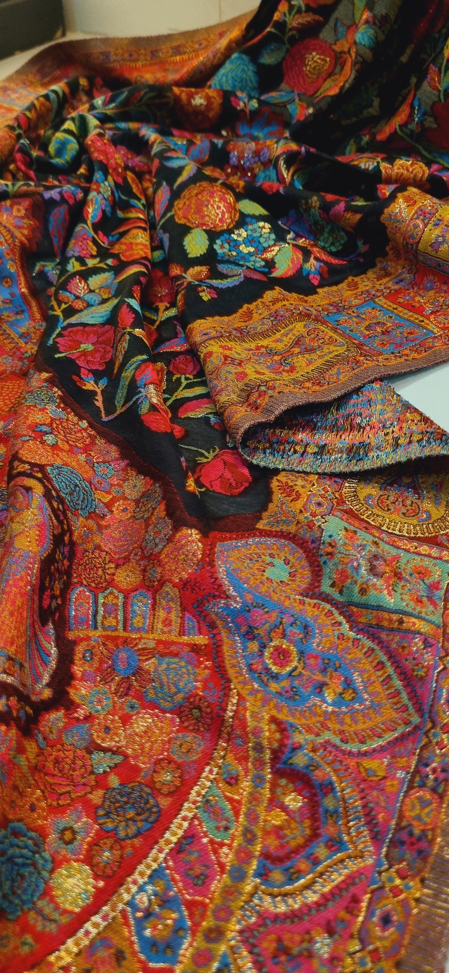 Silk kaani dupata