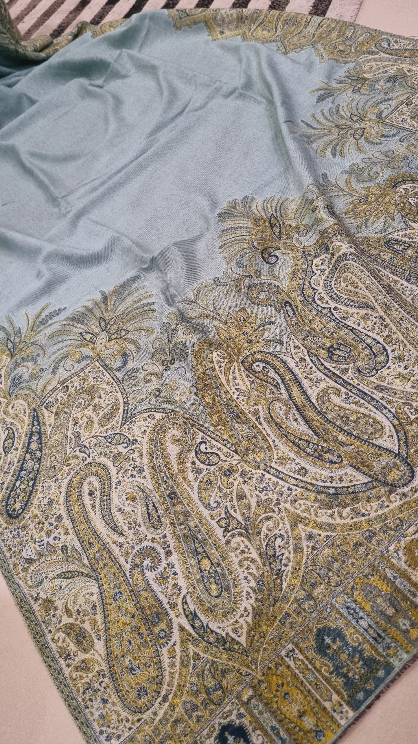 Pashmina kaani shawl