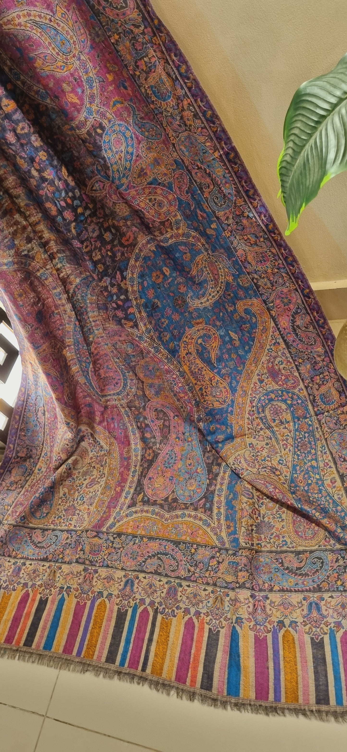 Persian pashmina kaani shawl