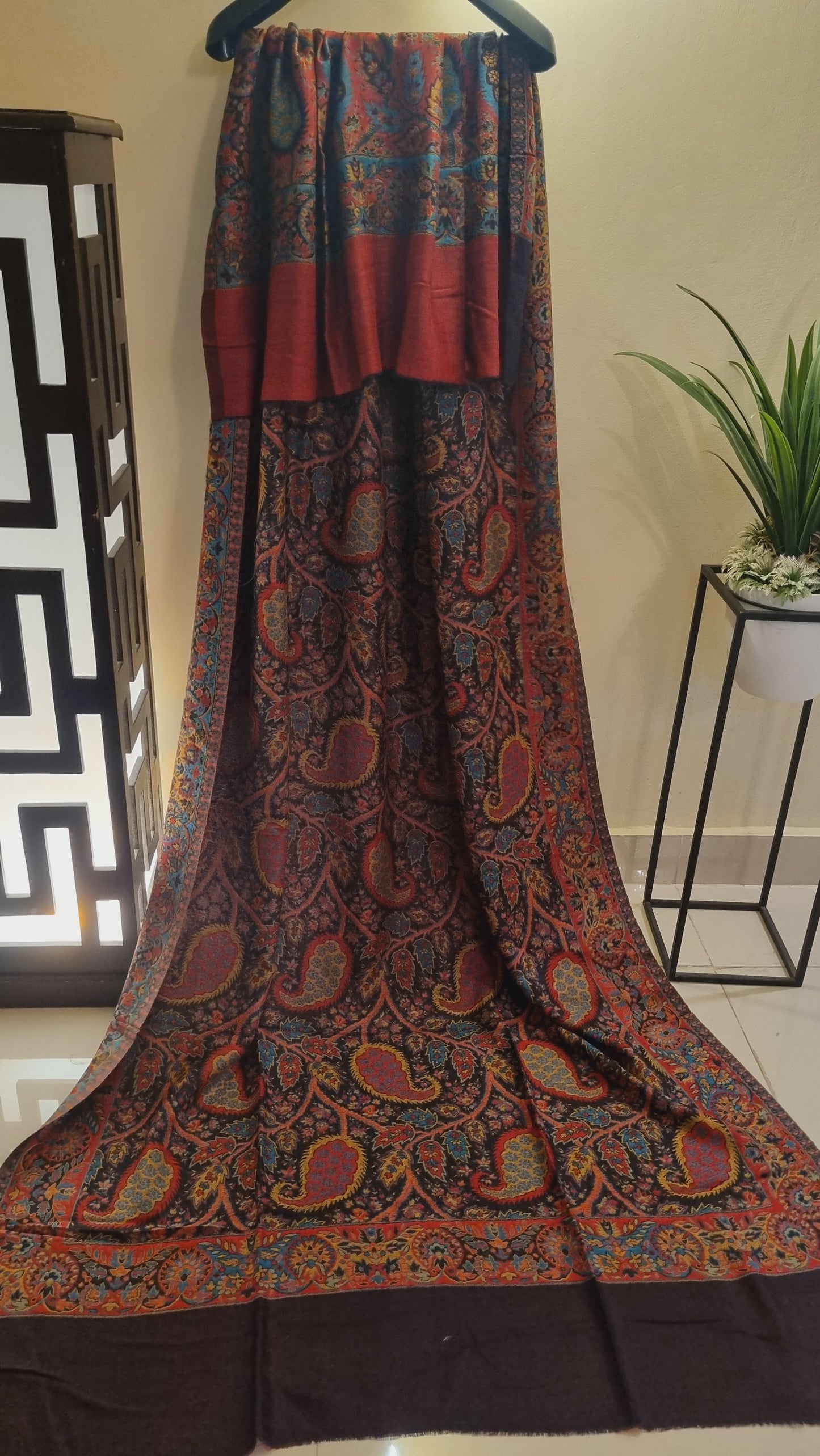 Reversible kaani shawl
