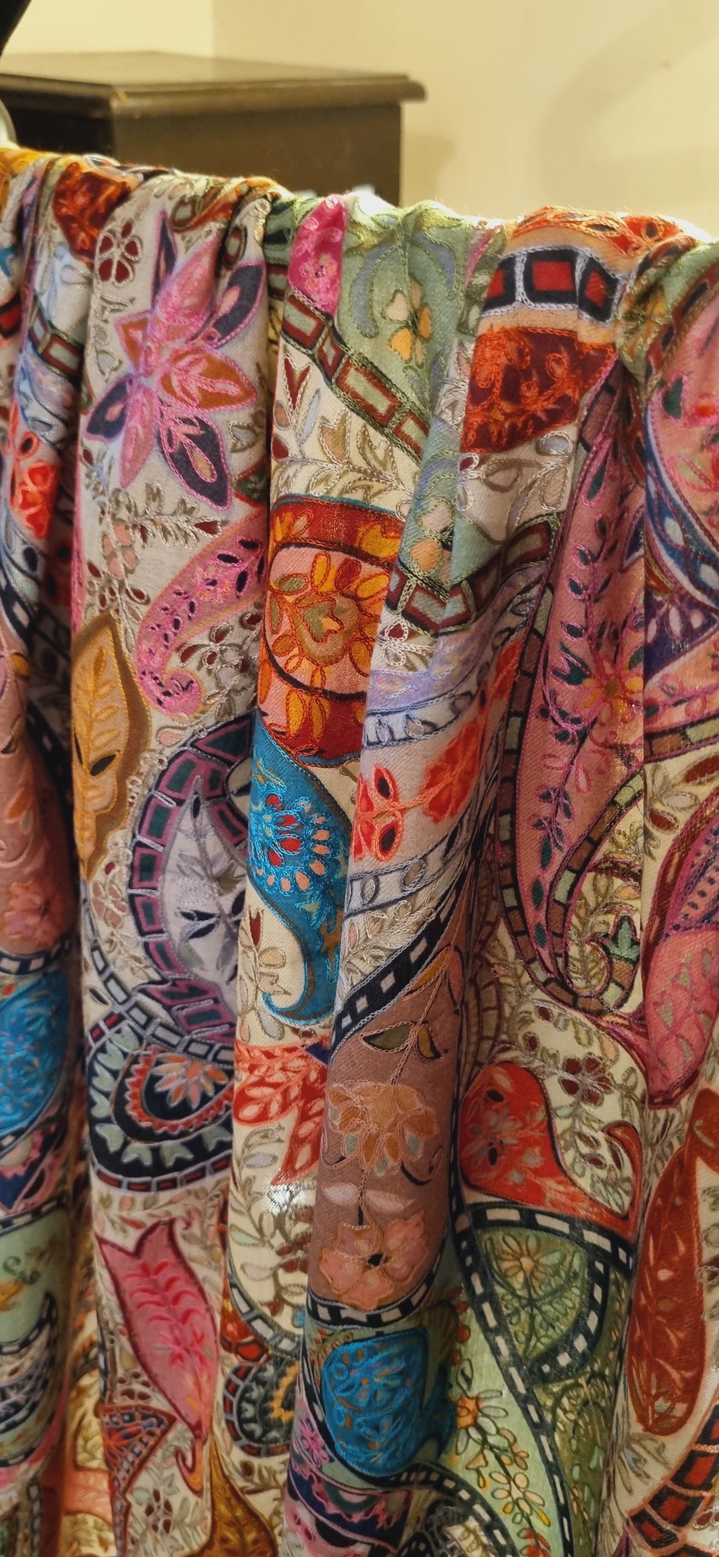 Reelkar pashmina shawl