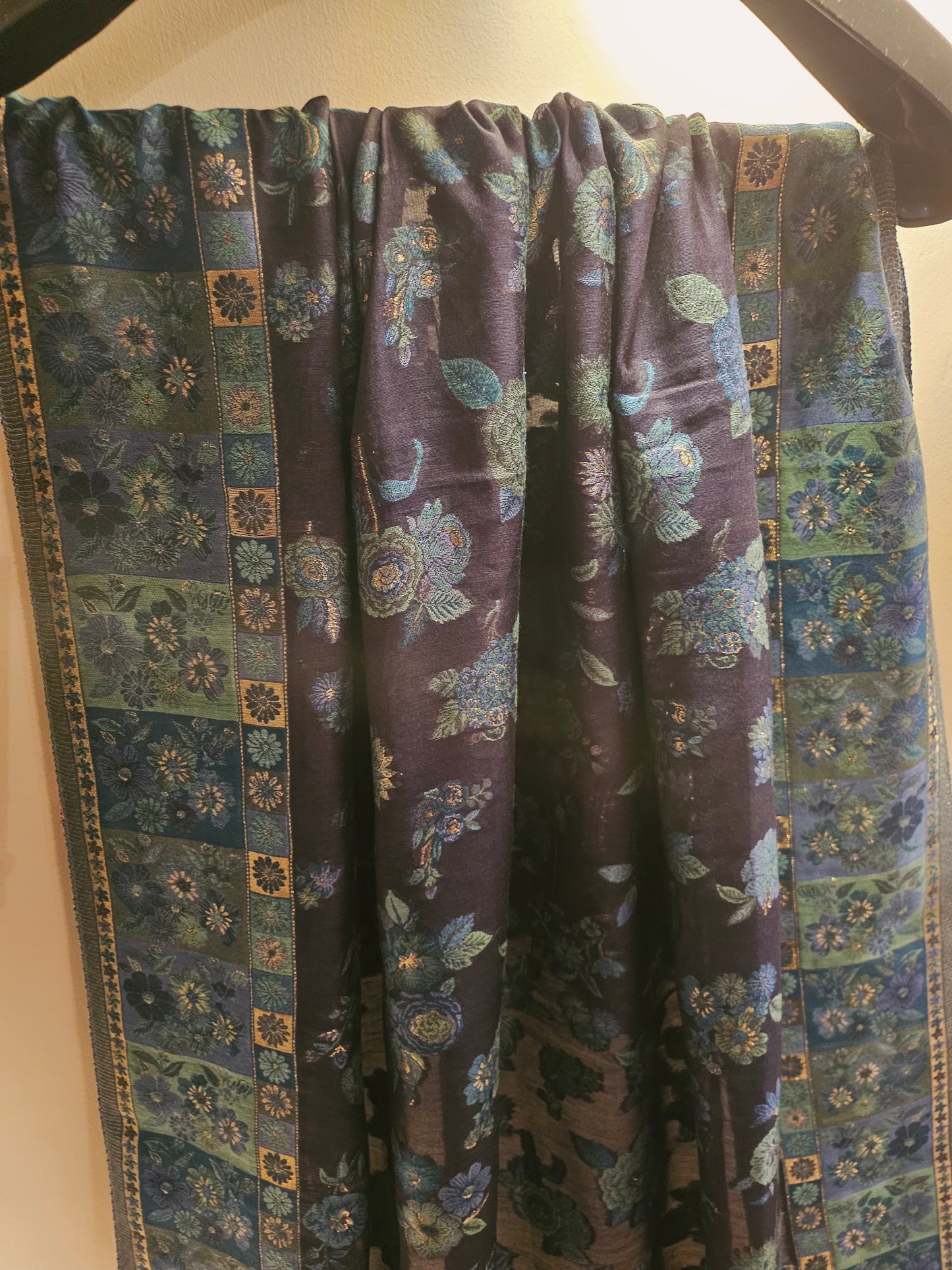 Silk kaani shawl