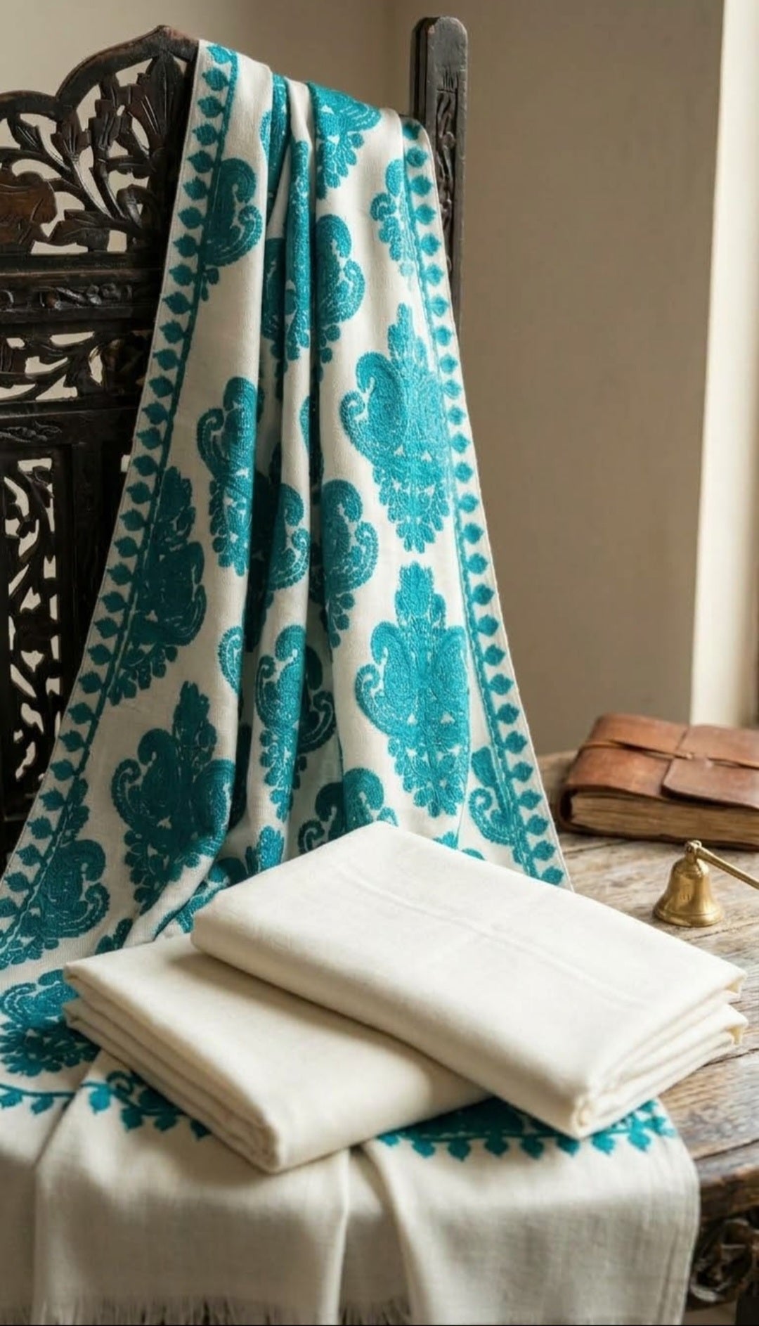 Embroidered minishawl suit: Pashmina