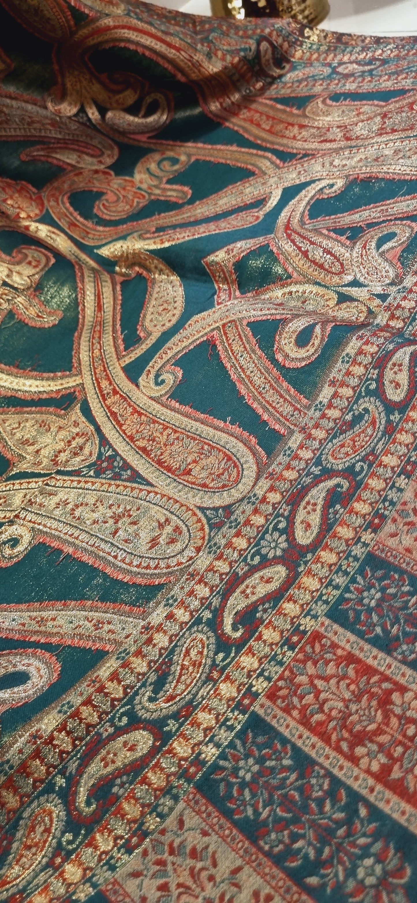 Moonlight reversible kaani