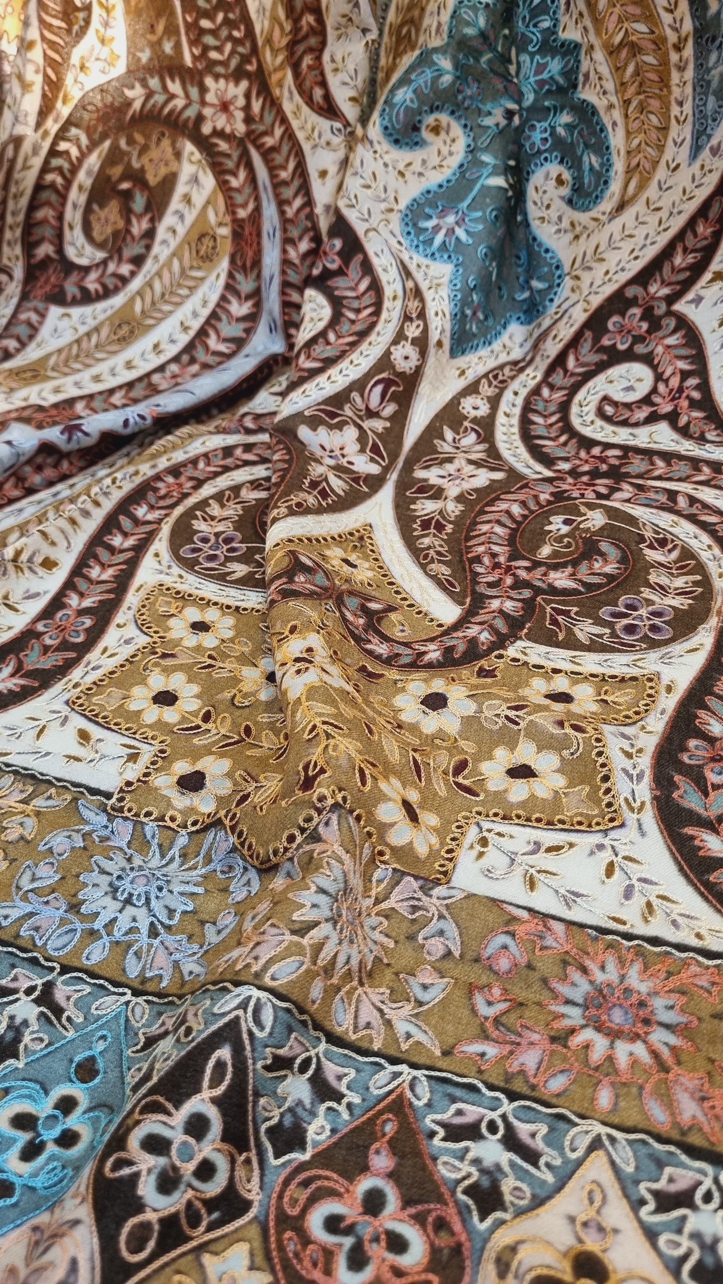 Reelkar pashmina shawl
