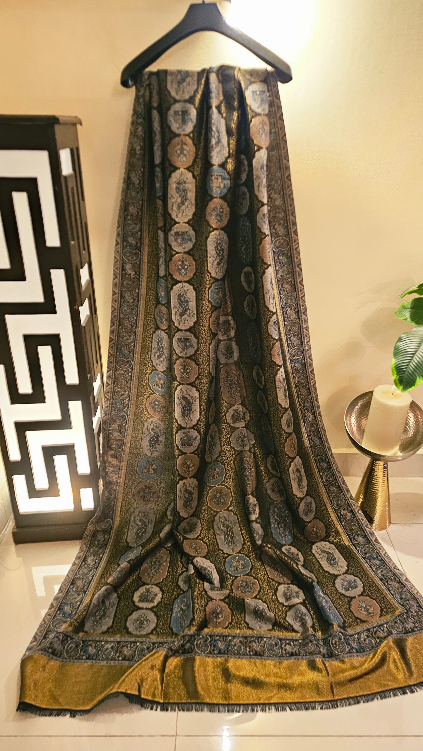 Moonlight kaani shawl: Pashmina