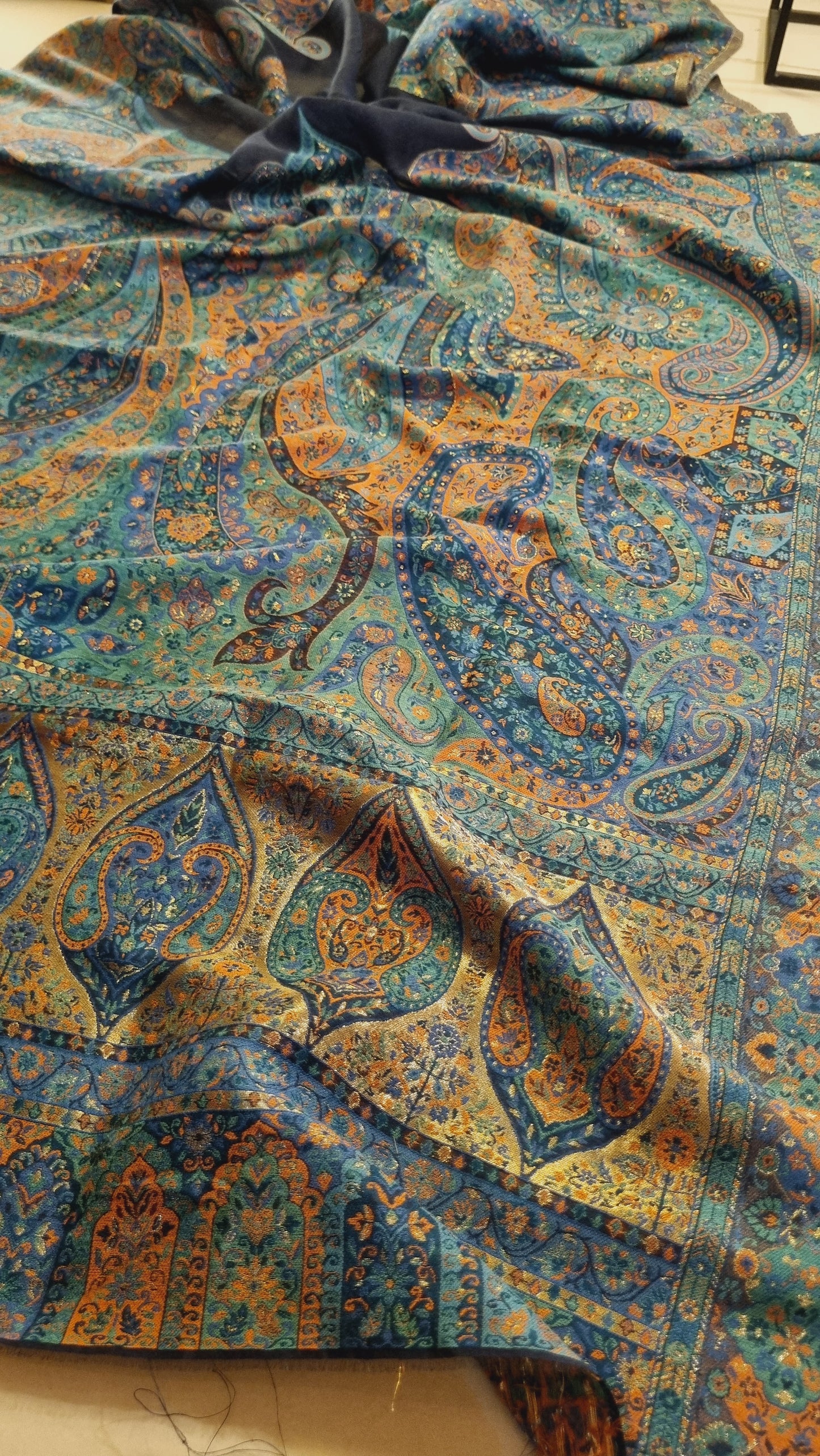 Silk kaani shawl