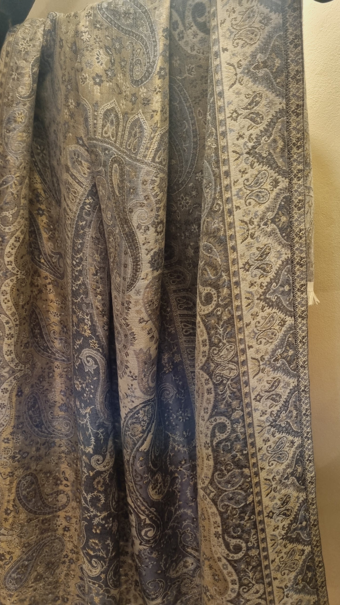Double sided pashmina moonlight kaani shawl