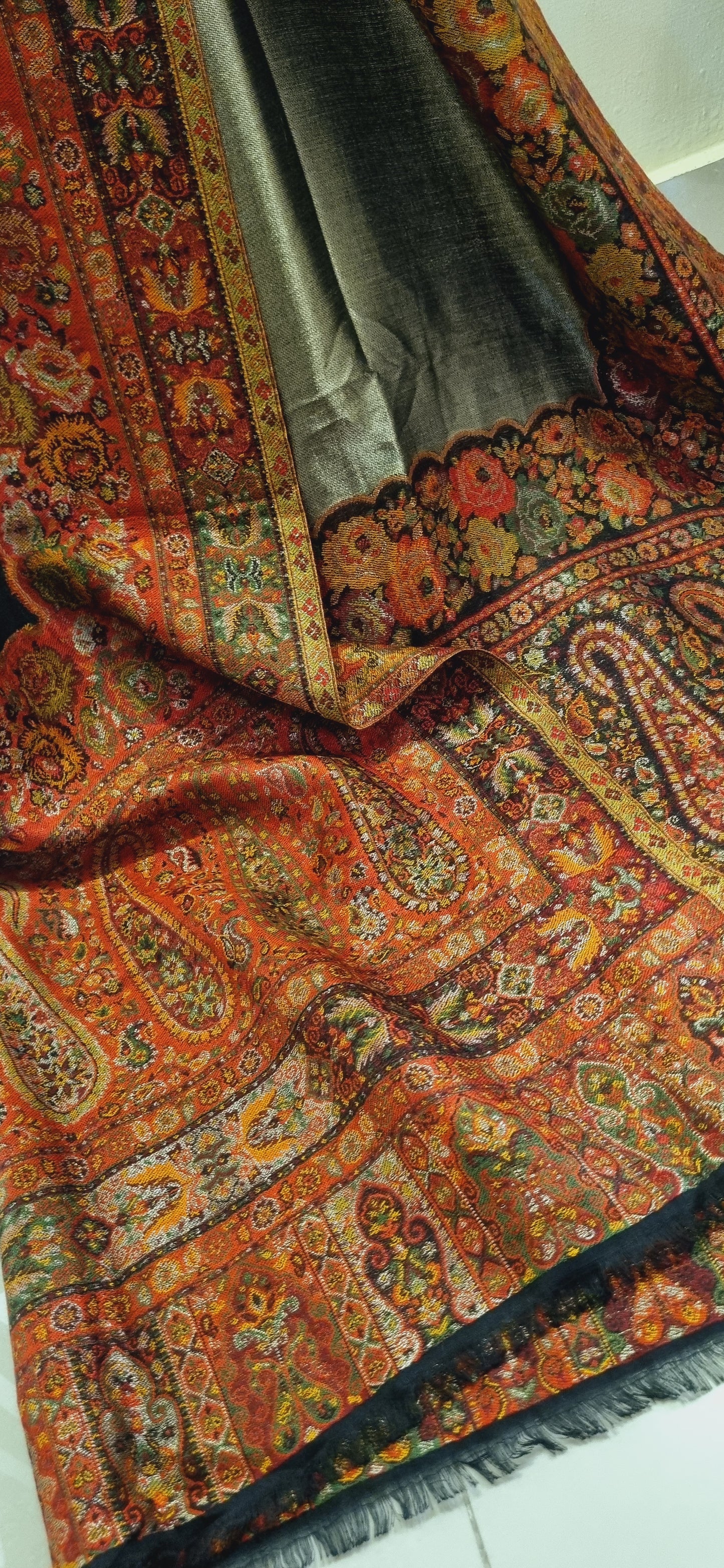 Reversible Moonlight gandhara kaani pashmina shawl