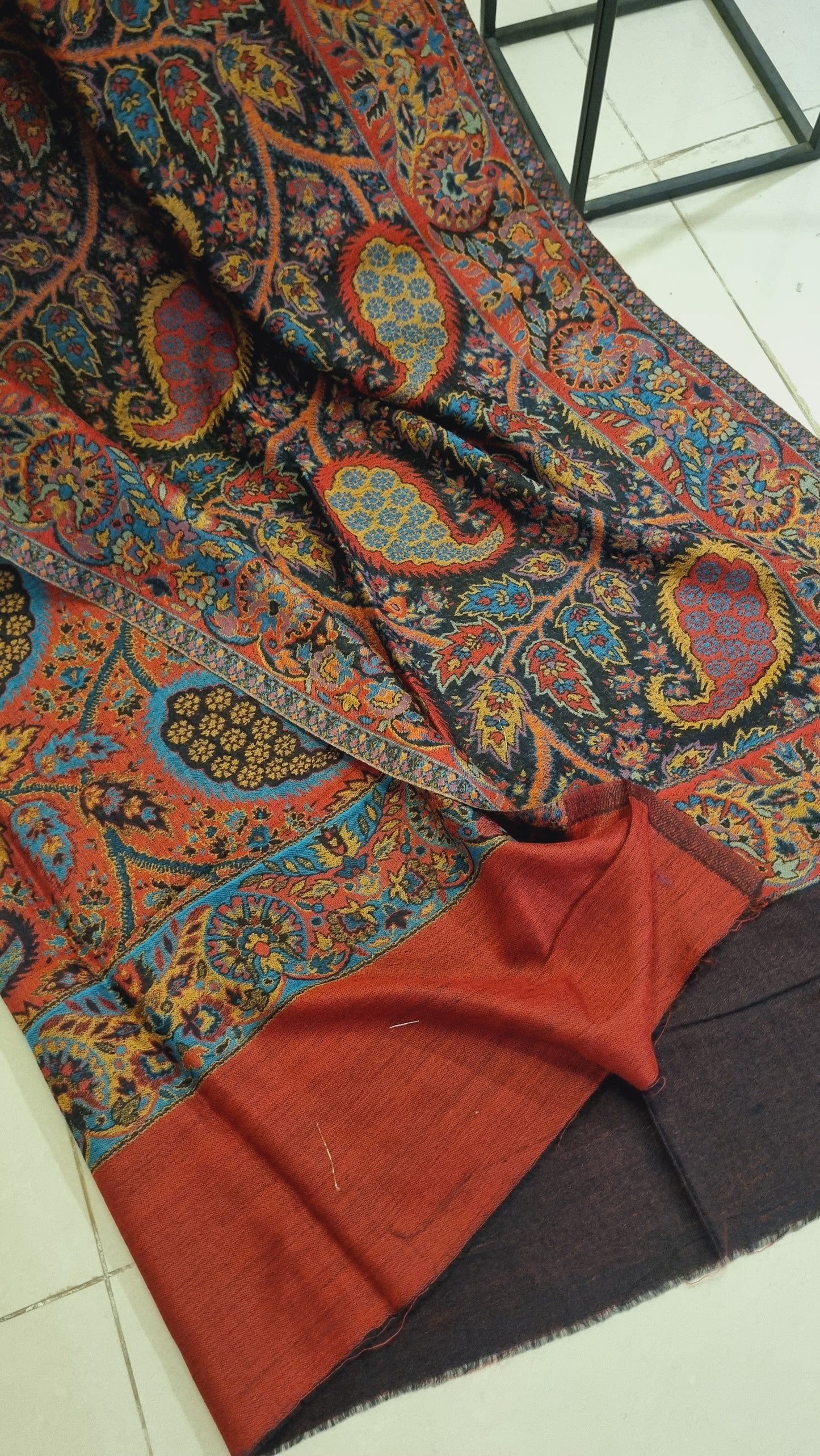 Reversible kaani shawl