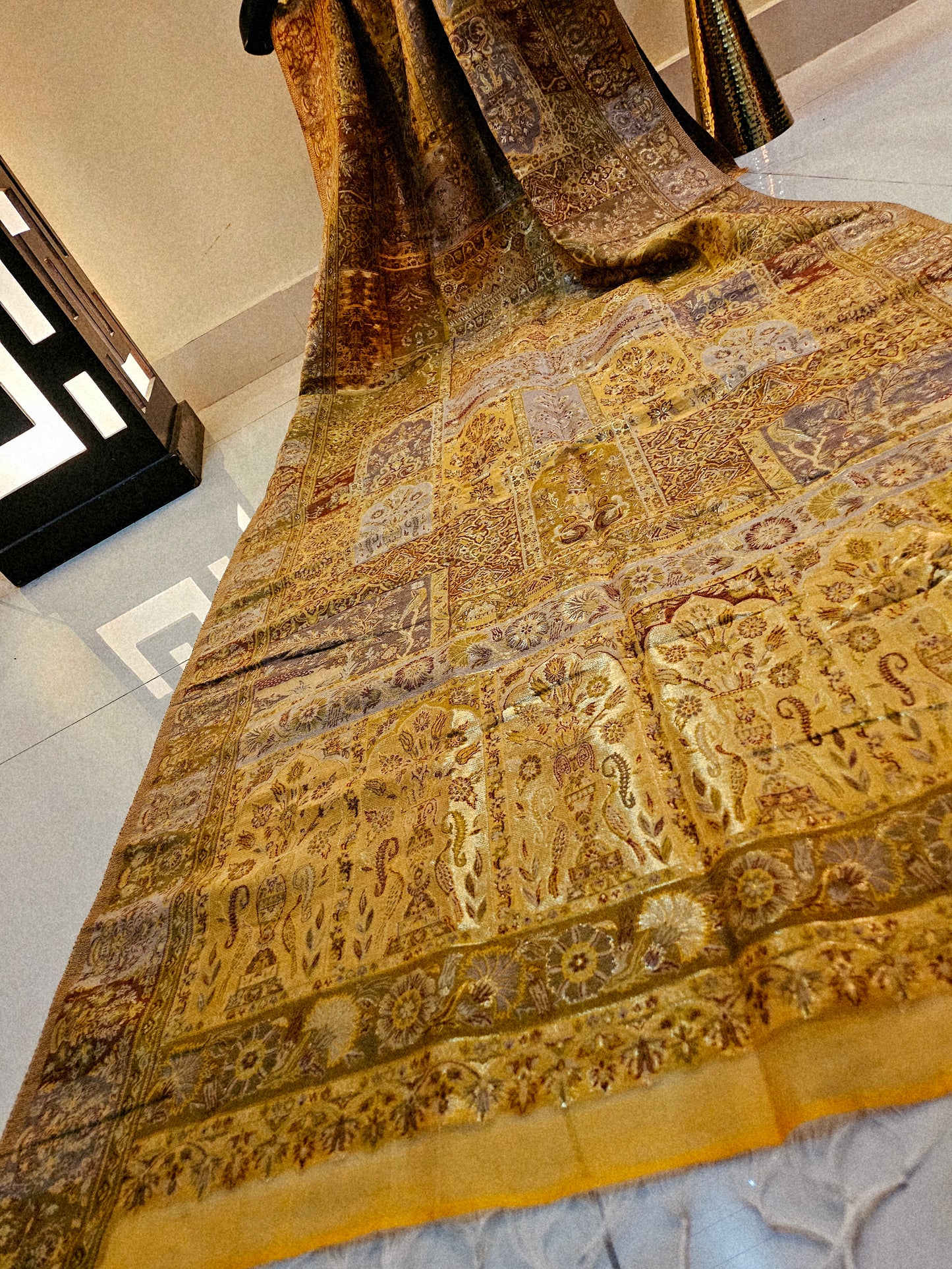 Silk kaani minshawl