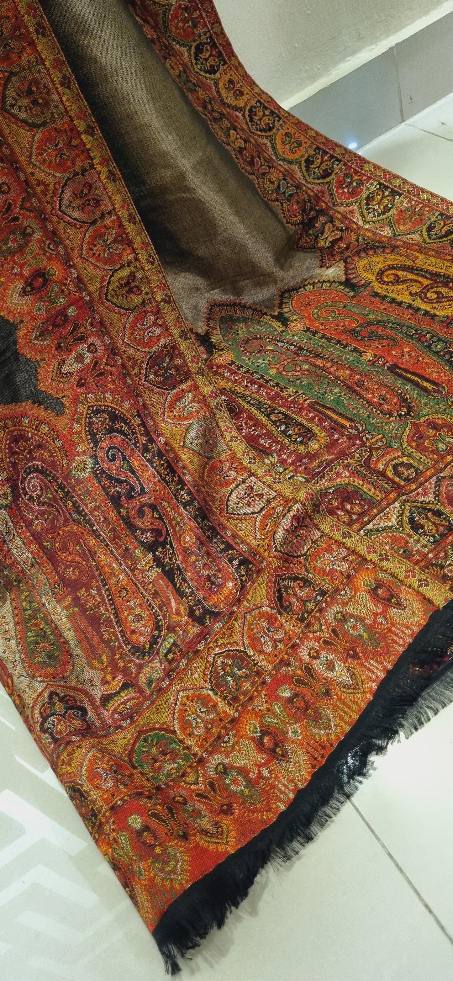Gandhara reversible moonlight kaani shawl