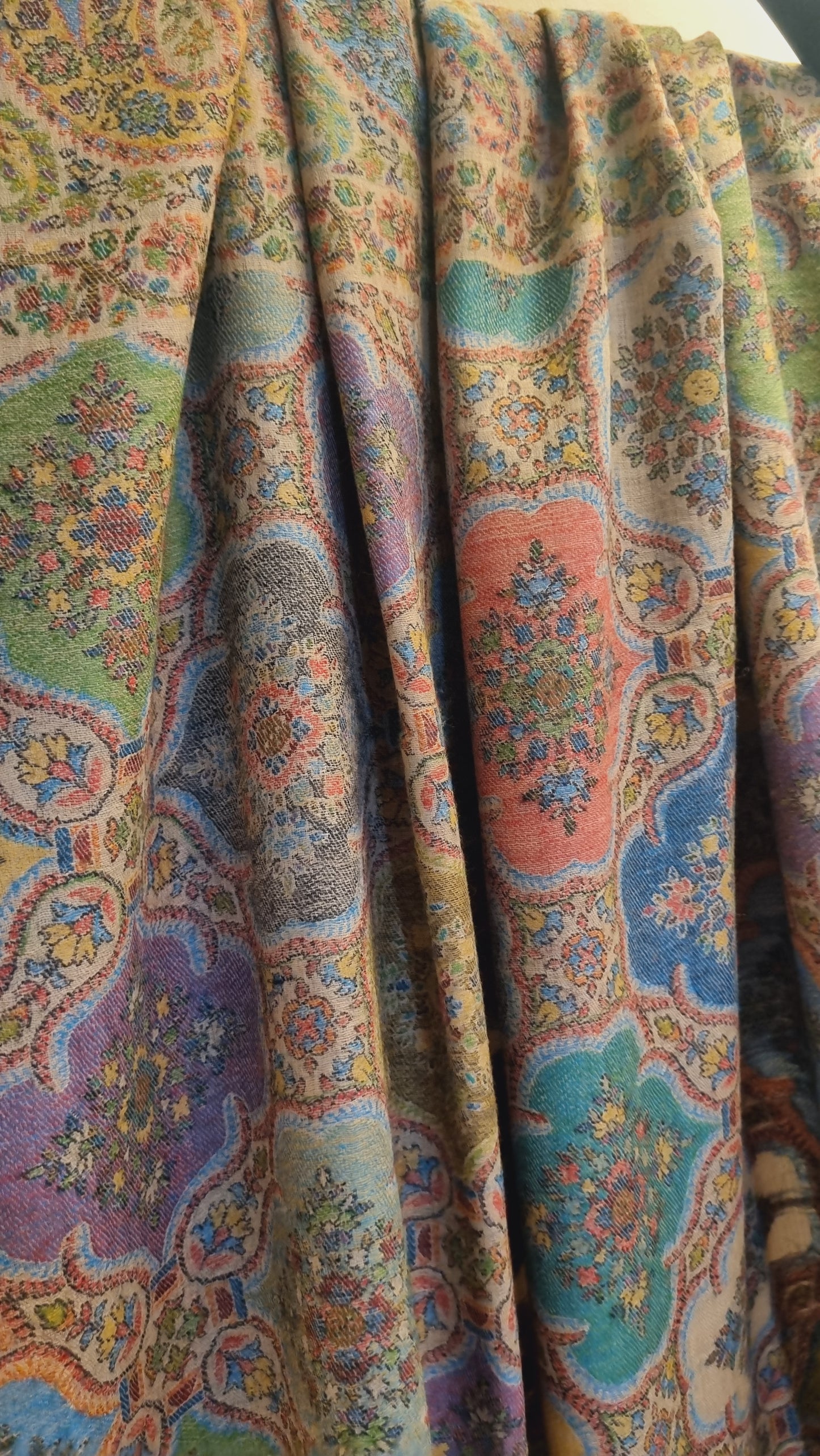 Kaani shawl pashmina
