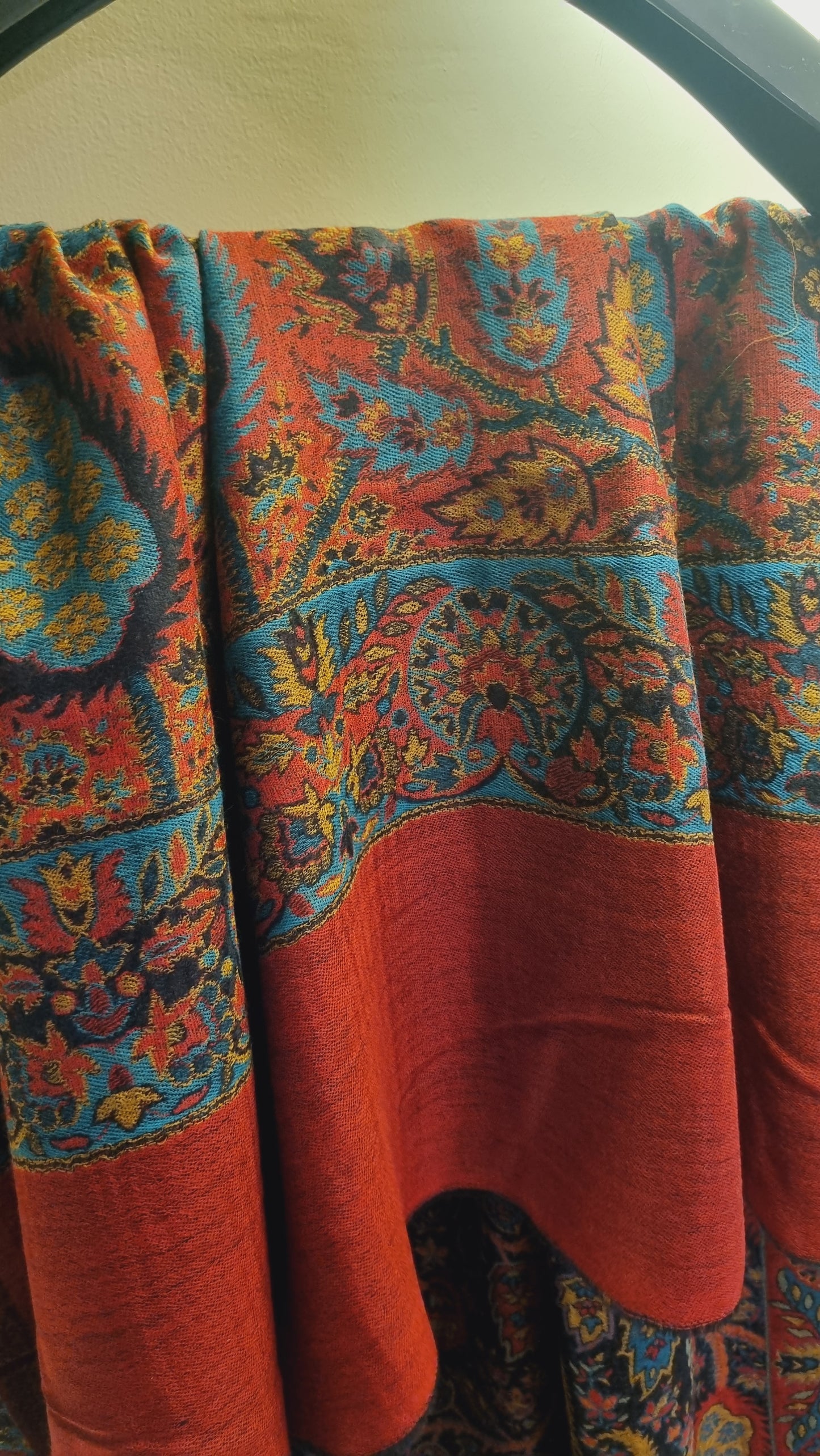 Reversible kaani shawl