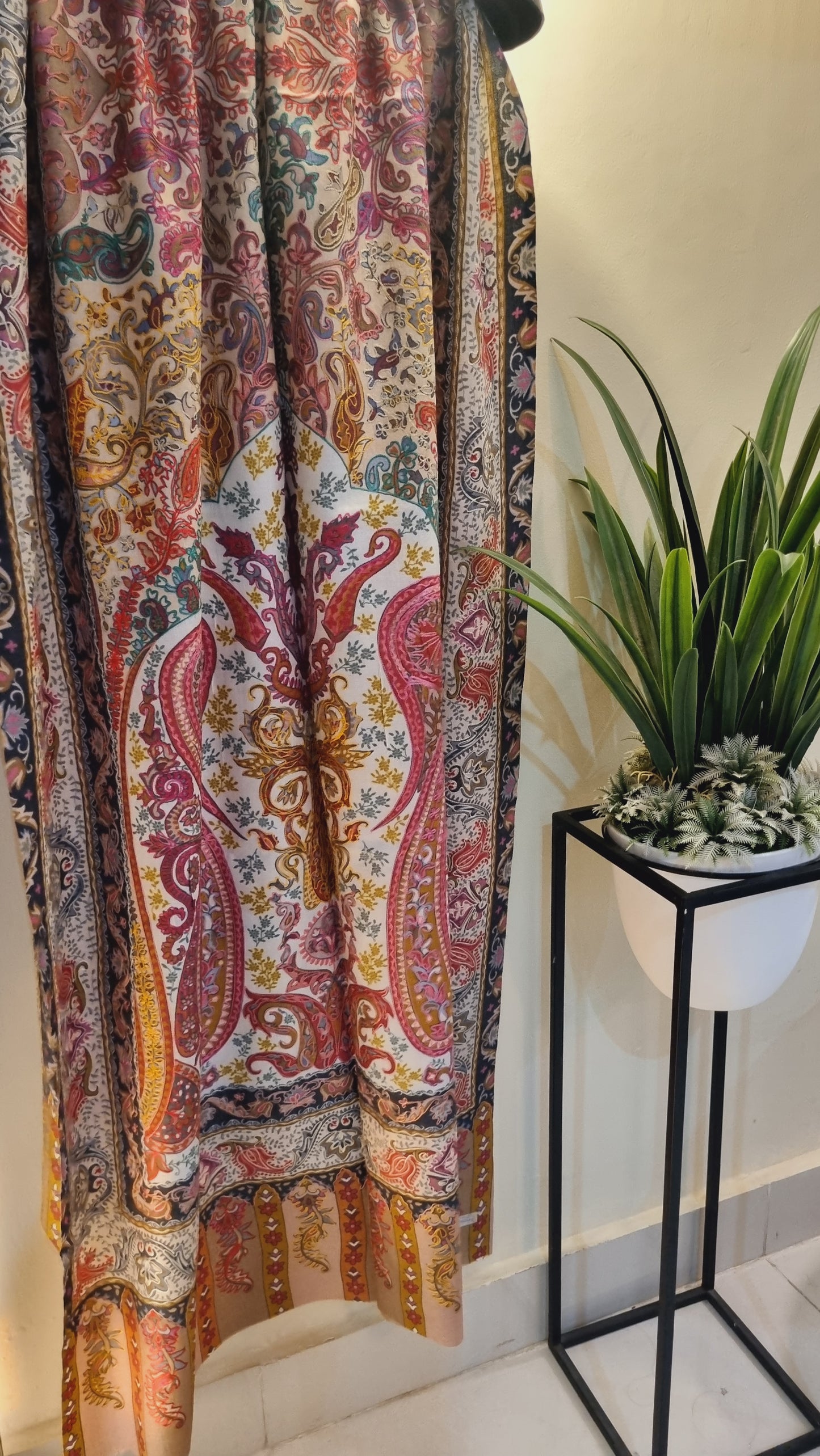 Reelkar minishawl pashmina