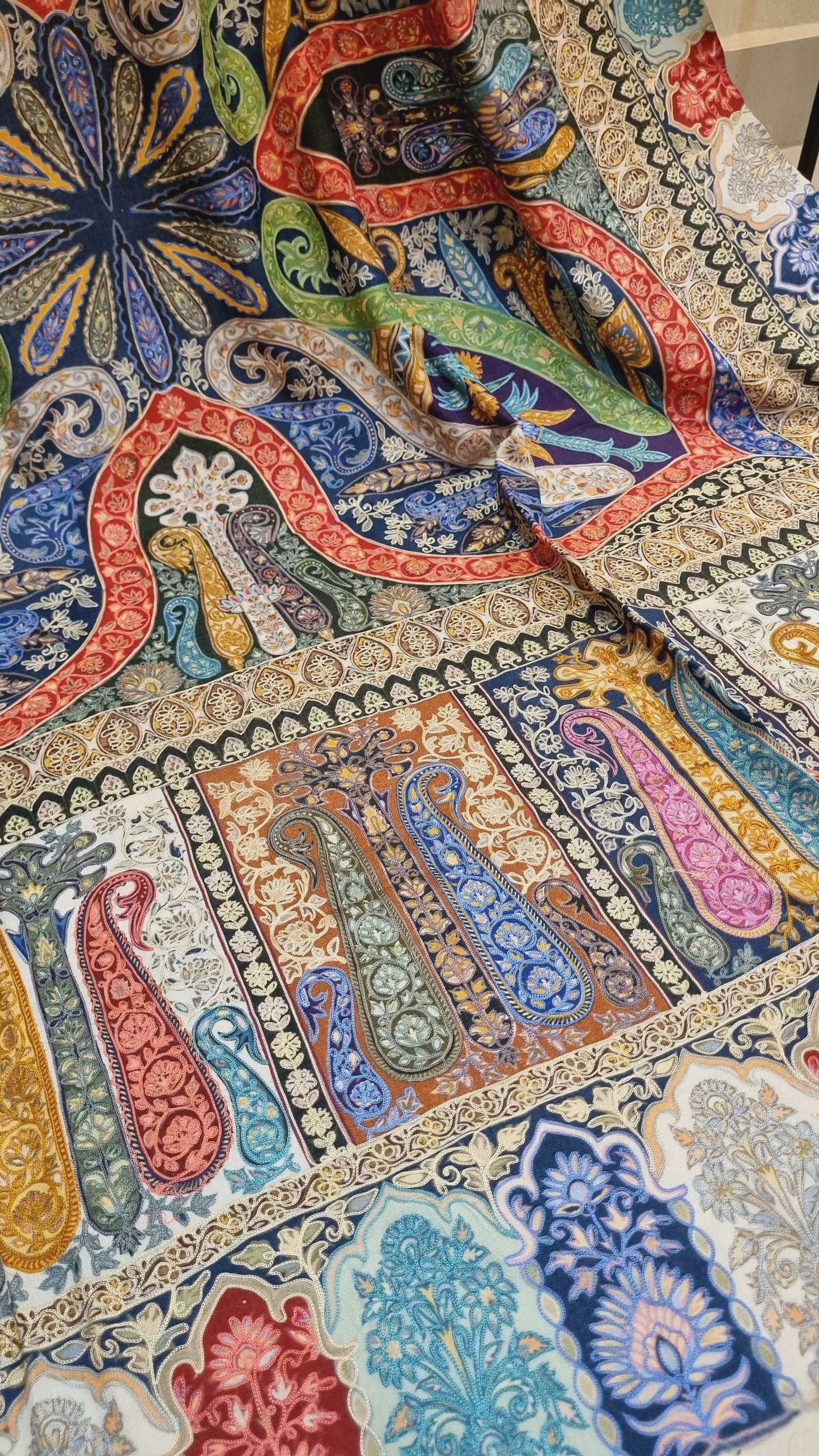 Reelkar pashmina shawl