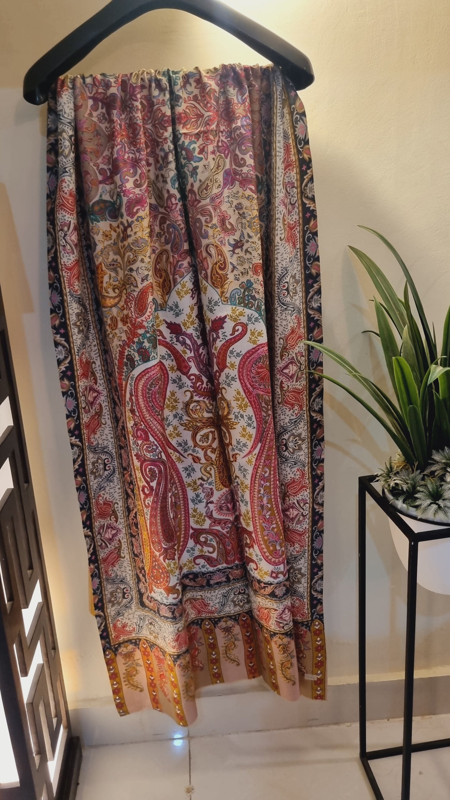 Reelkar minishawl pashmina