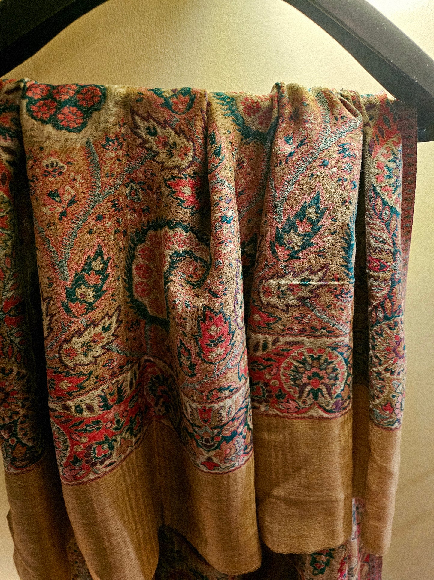 Reversible toosh kaani shawl