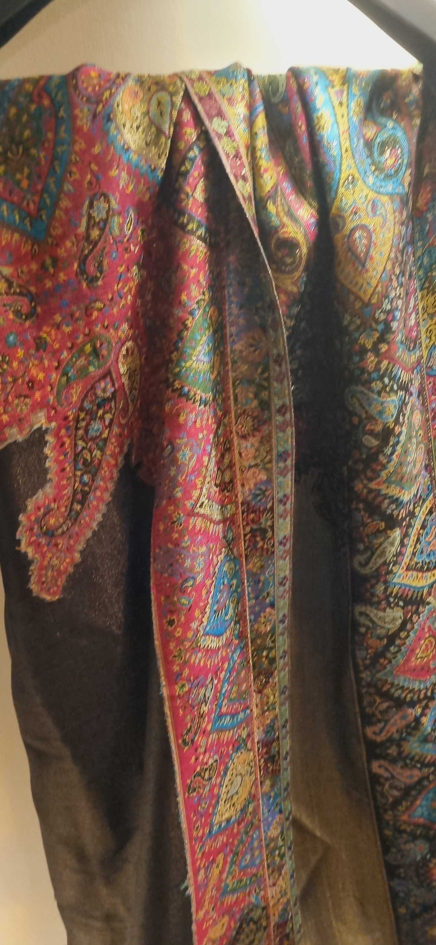 Moonlight gandhara kaani pashmina reversible shawl