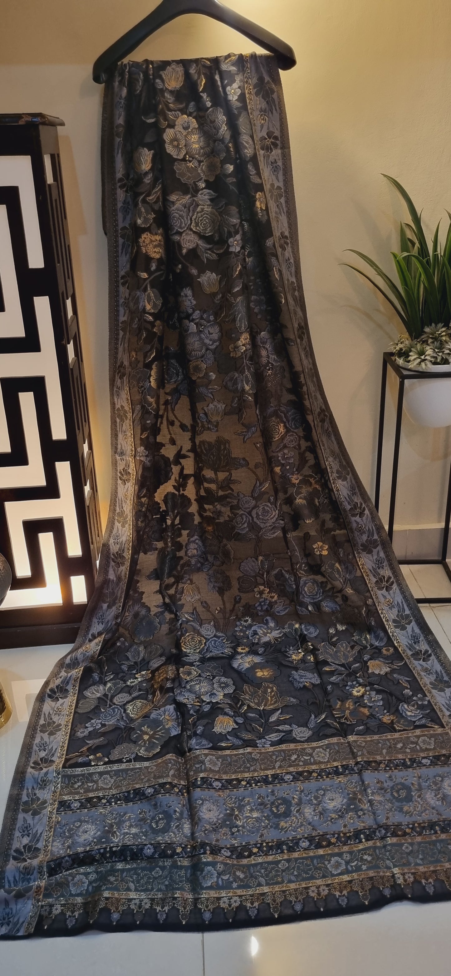 Silk kaani dupata