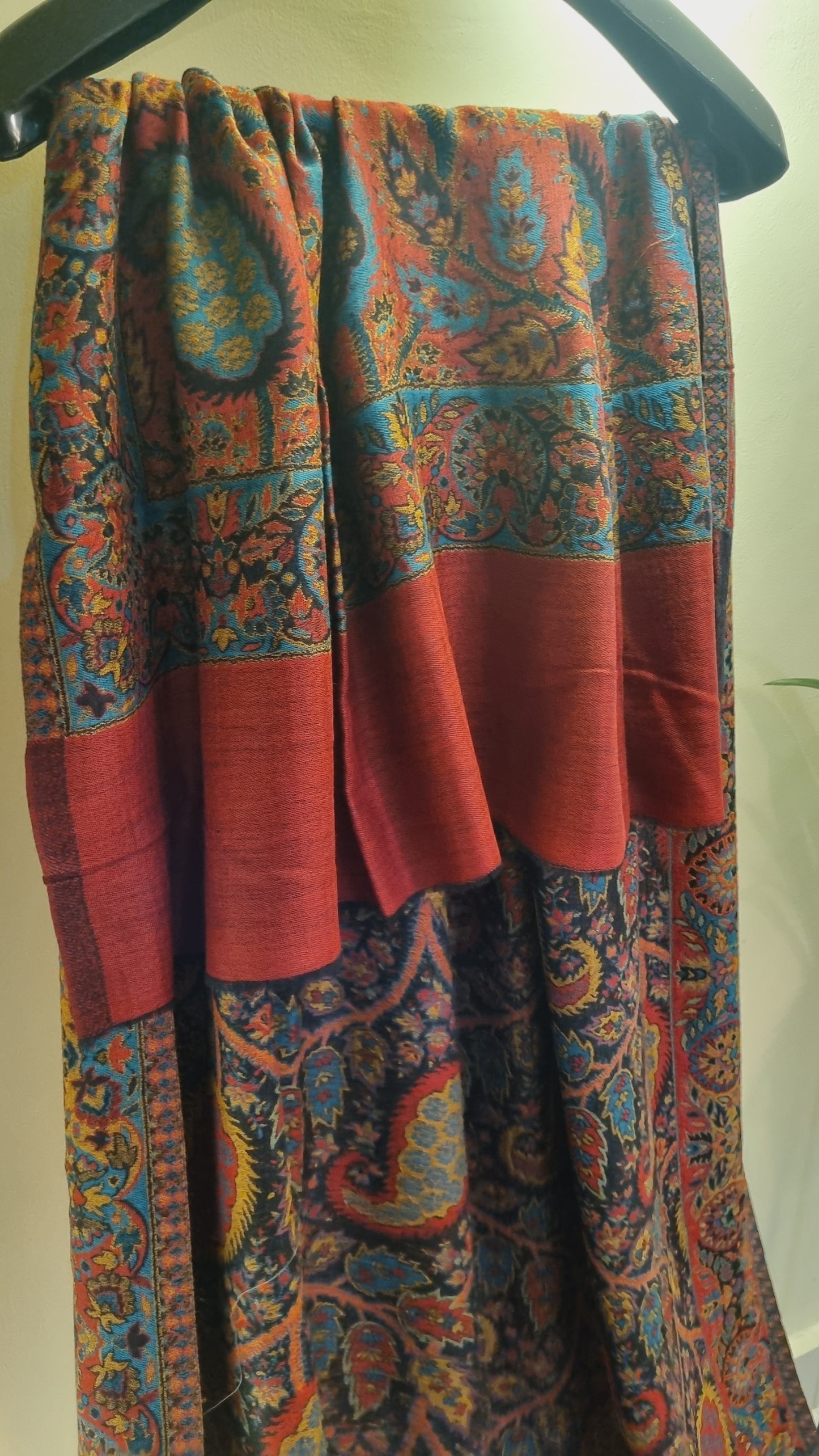Reversible kaani shawl