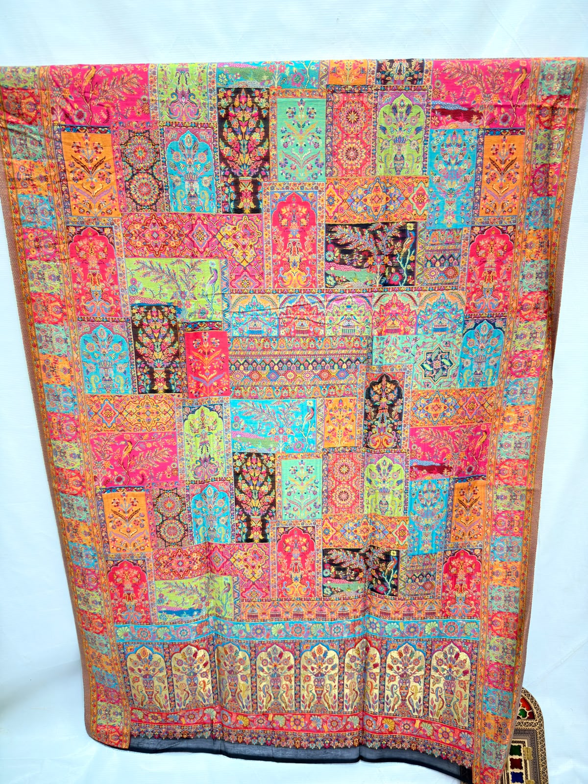 Kaani dupatta: Silk