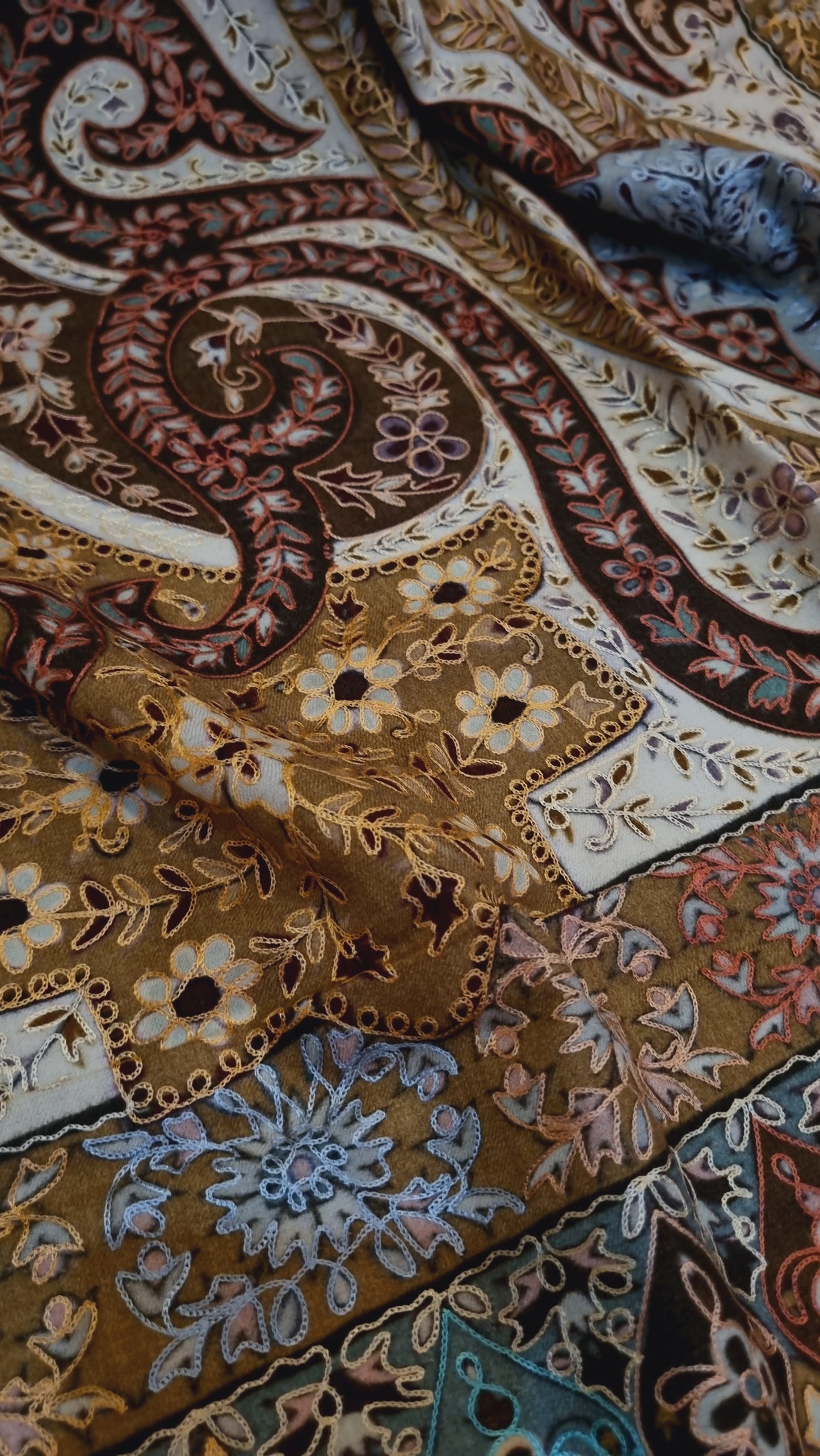 Reelkar pashmina shawl