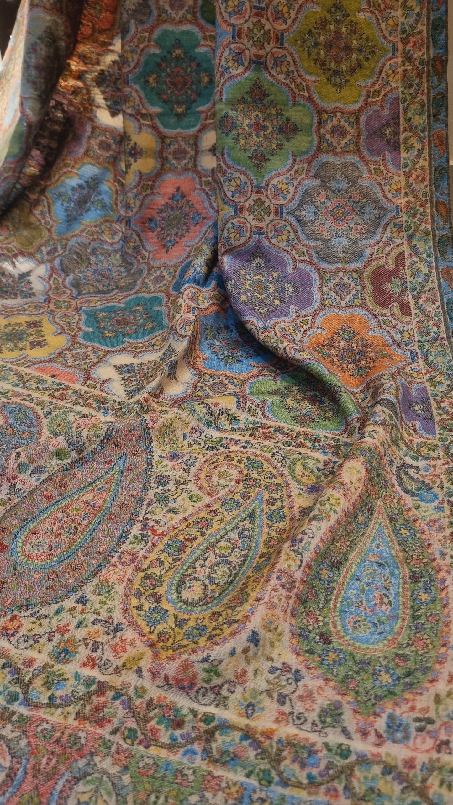 Kaani shawl pashmina