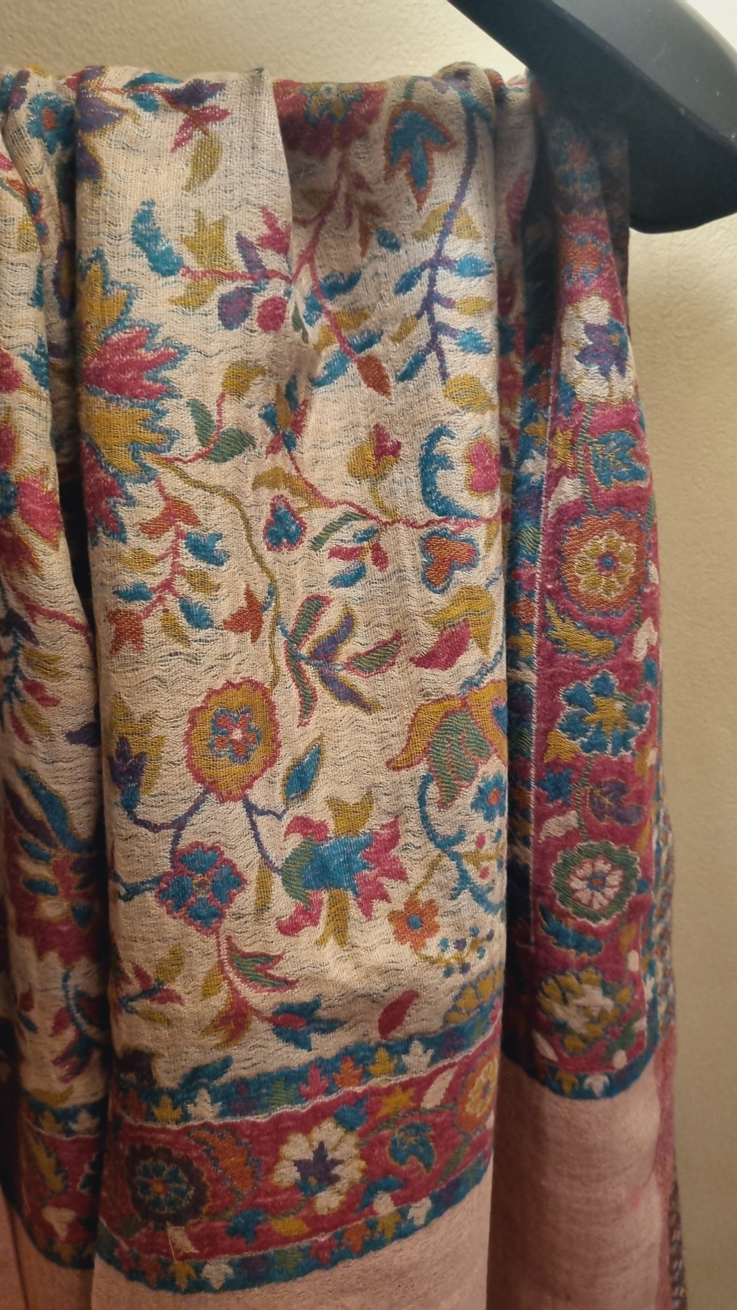 Reversible kaani shawl