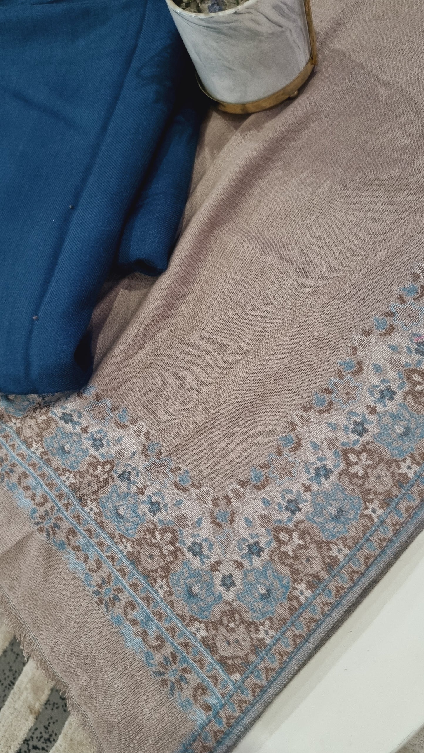 Pashmina suit