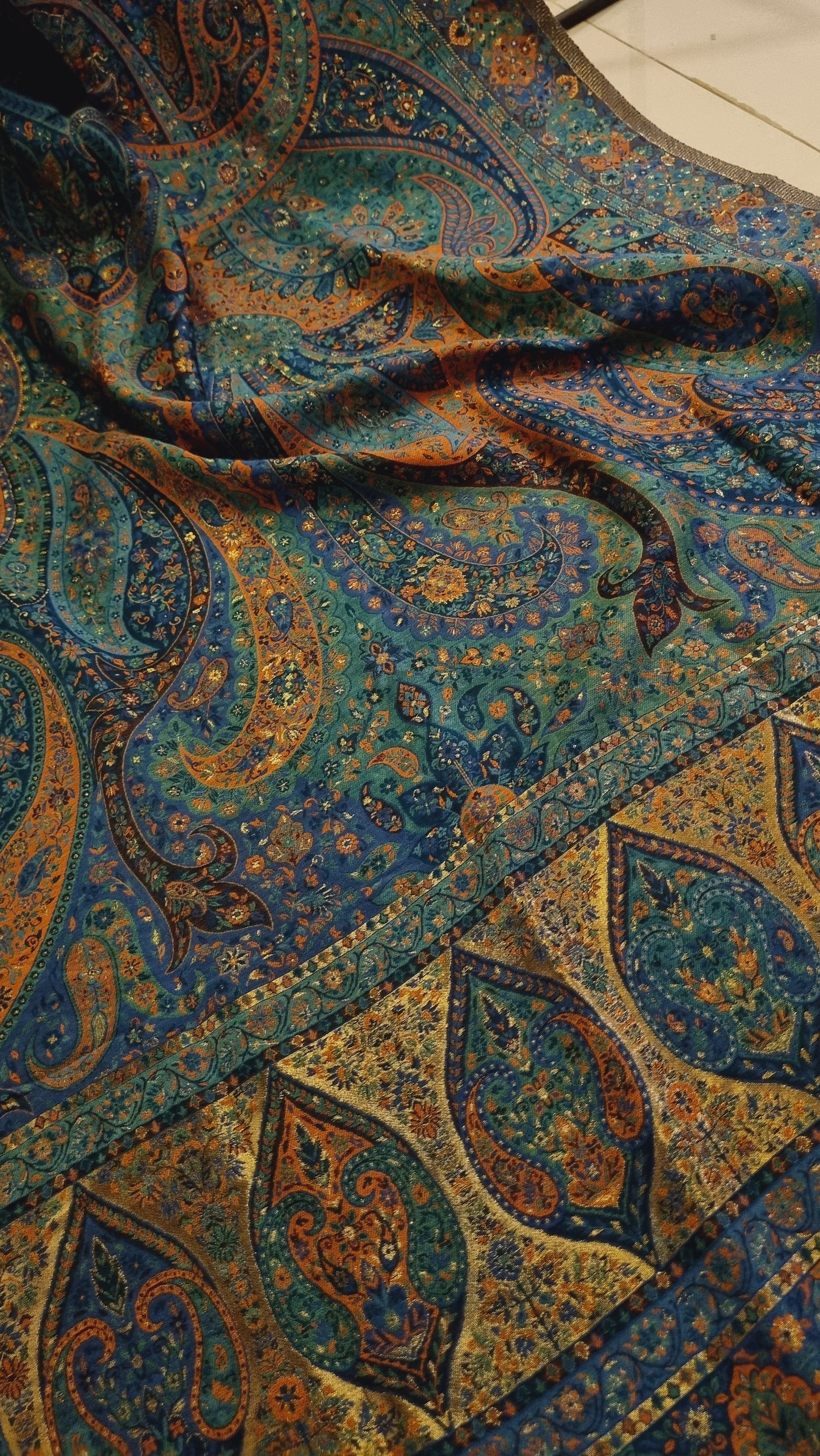 Silk kaani shawl
