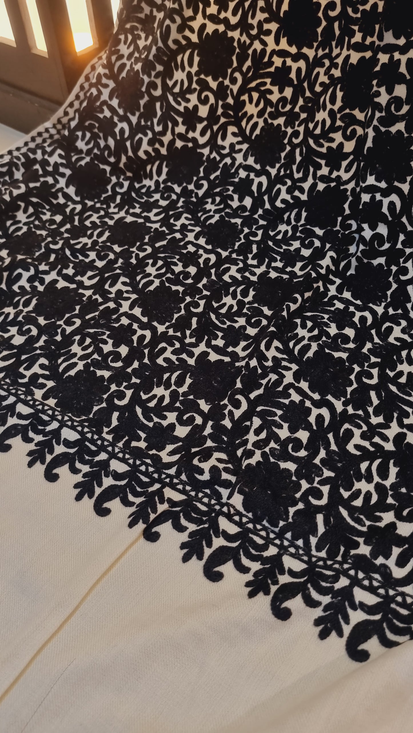 Embroidered pashmina shawl