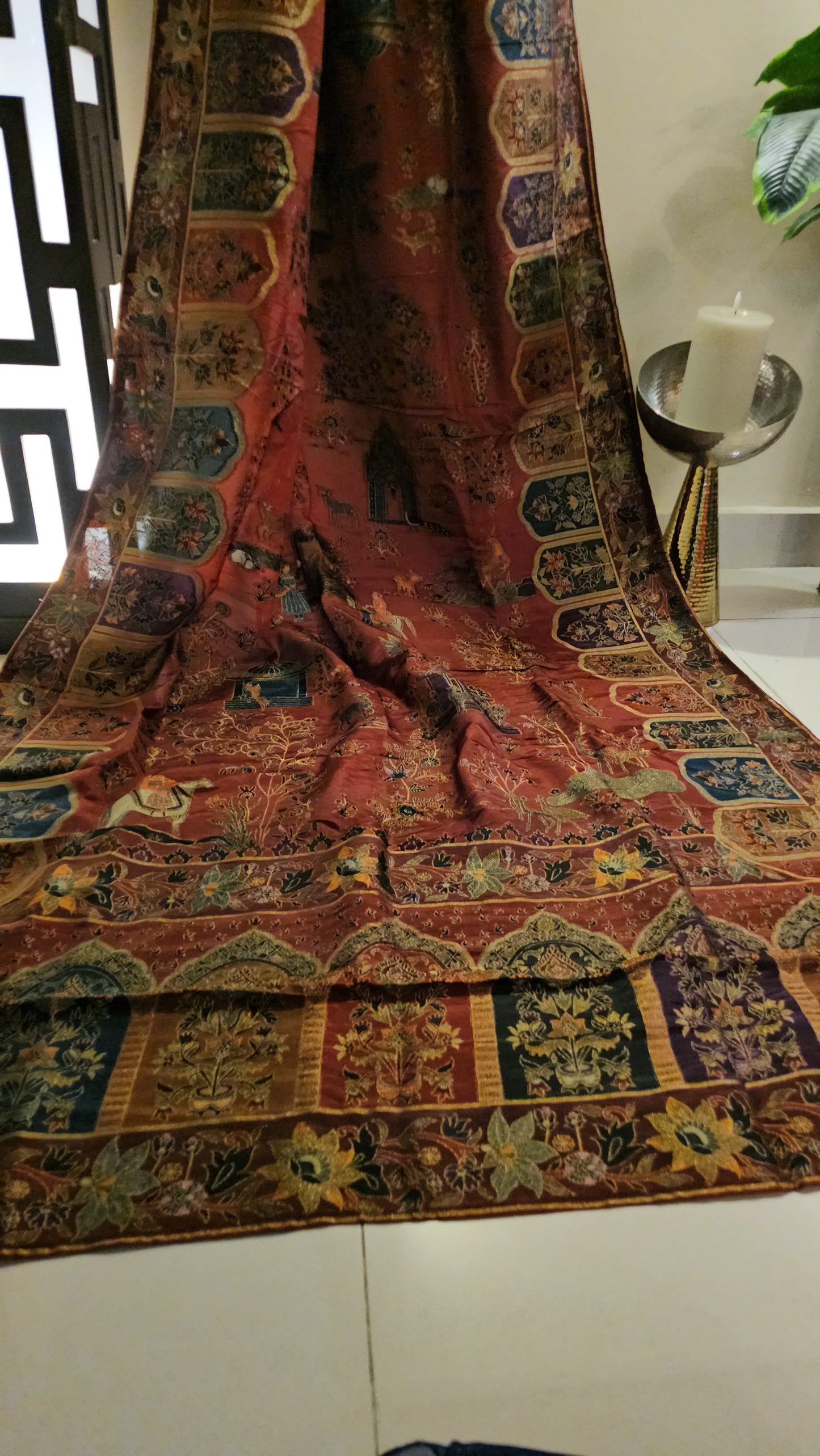 Meenakari shawl: patola silk