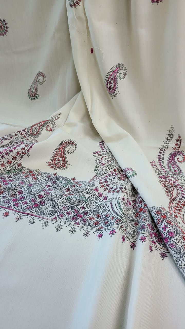 Hand embroidered woolen pashmina shawls
