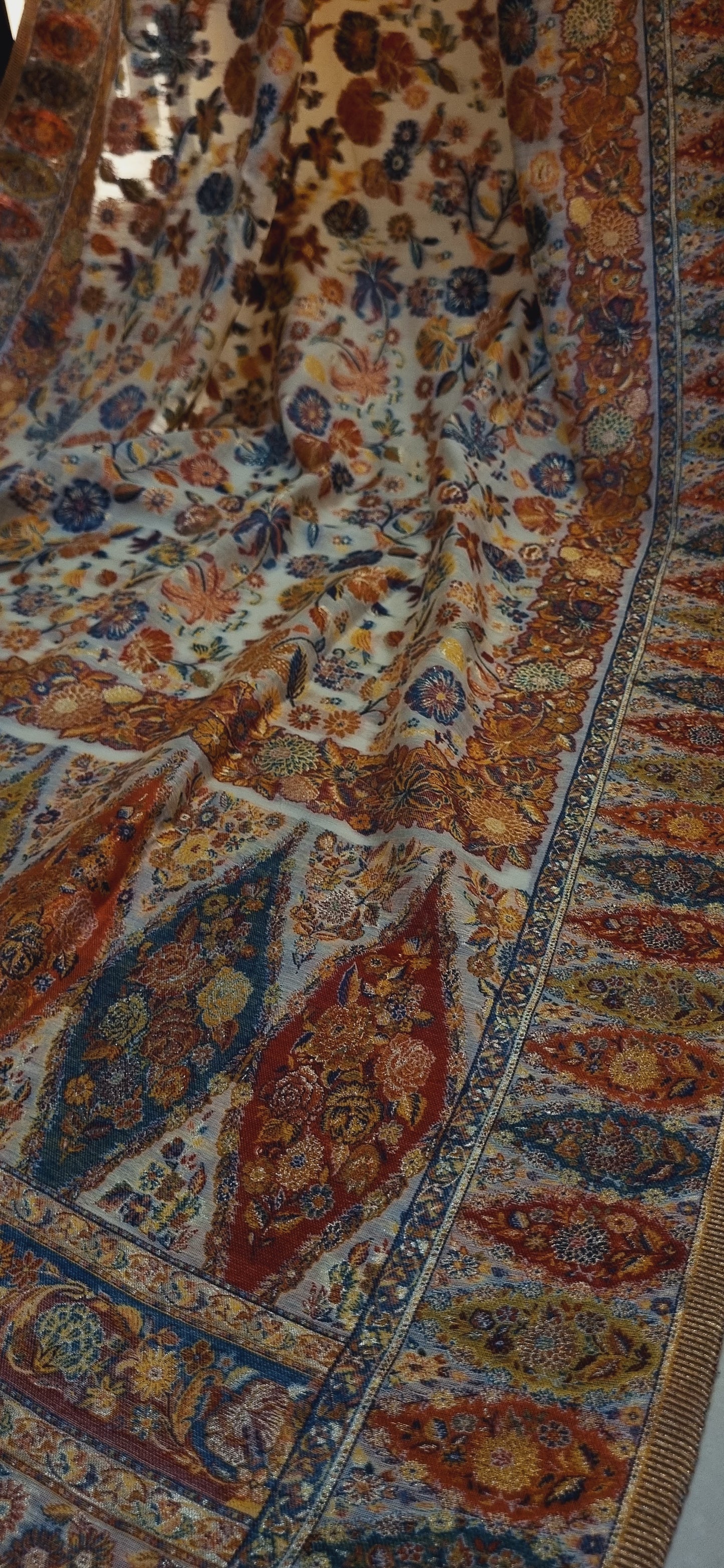 Silk kaani dupata