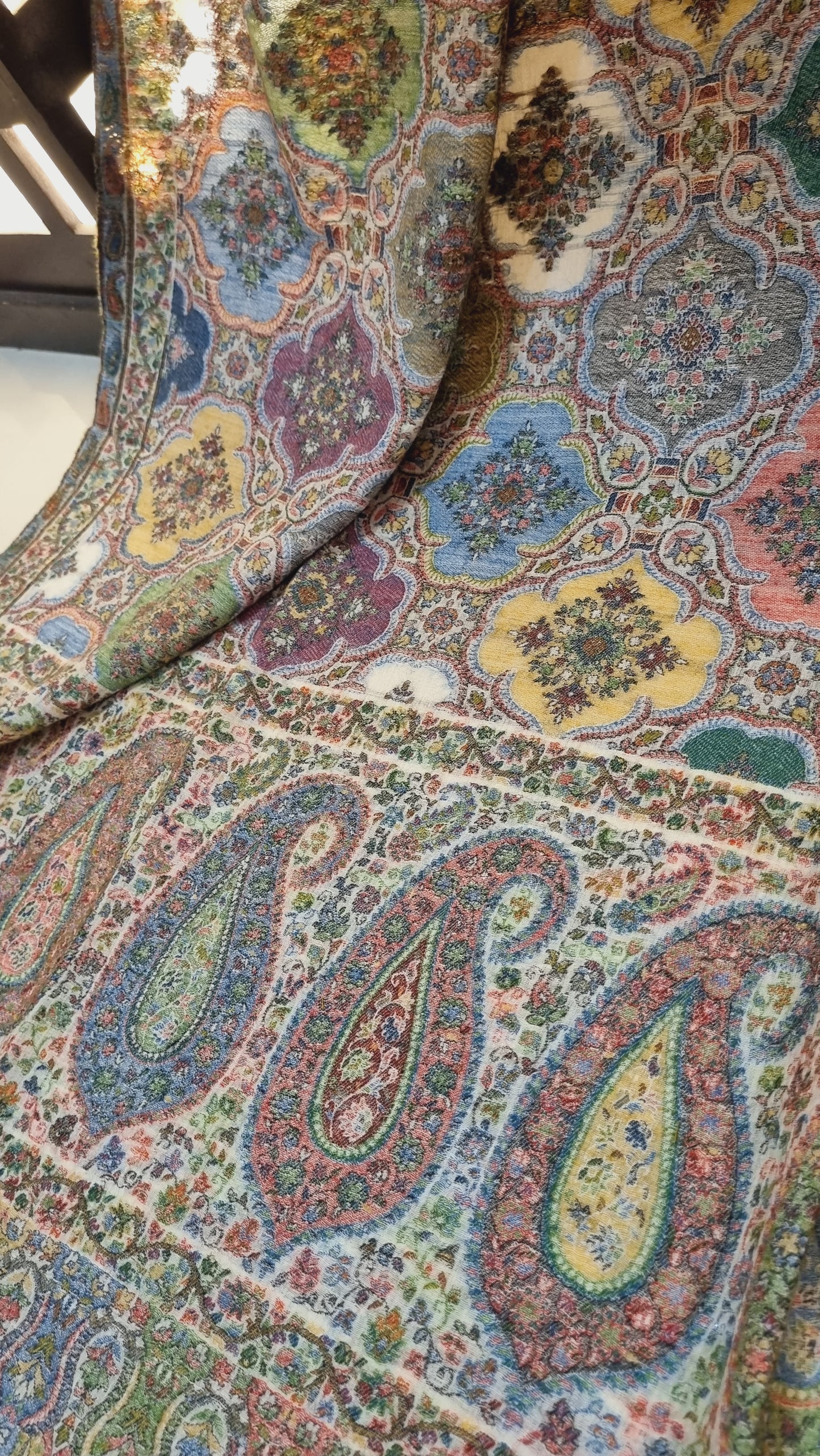 Kaani shawl pashmina