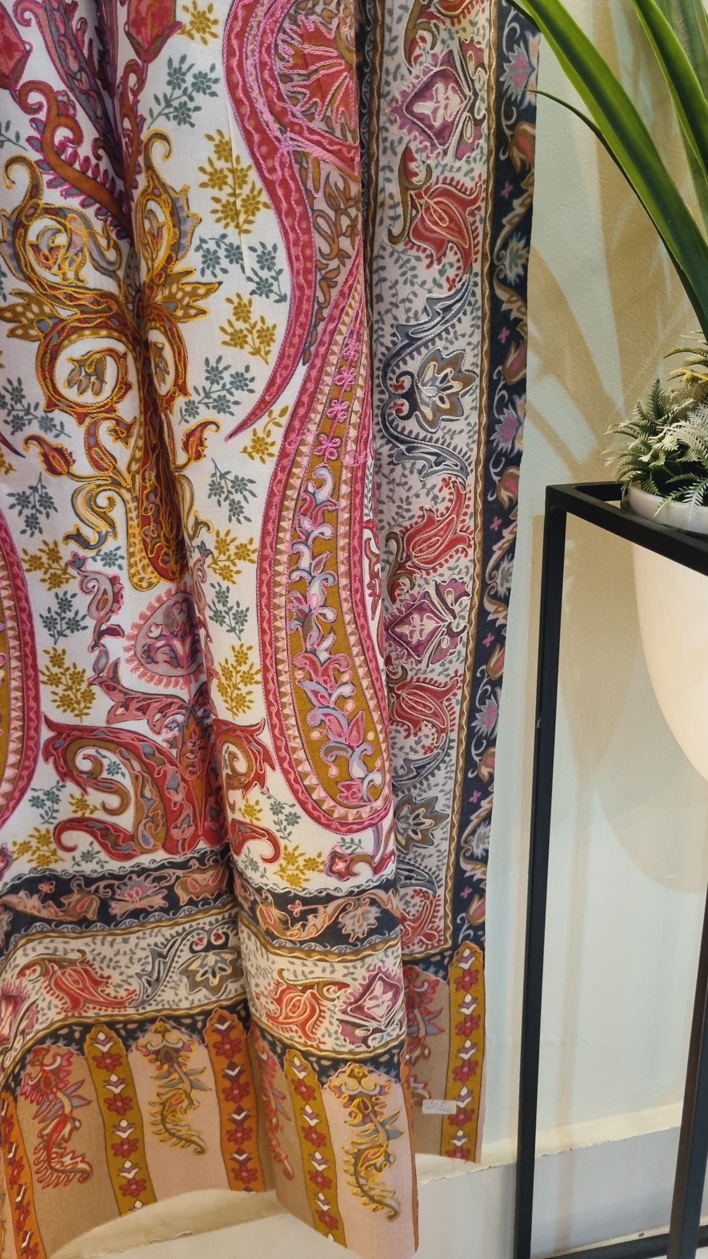 Reelkar minishawl pashmina