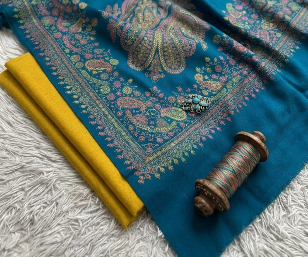 Embroidered suit: Pashmina