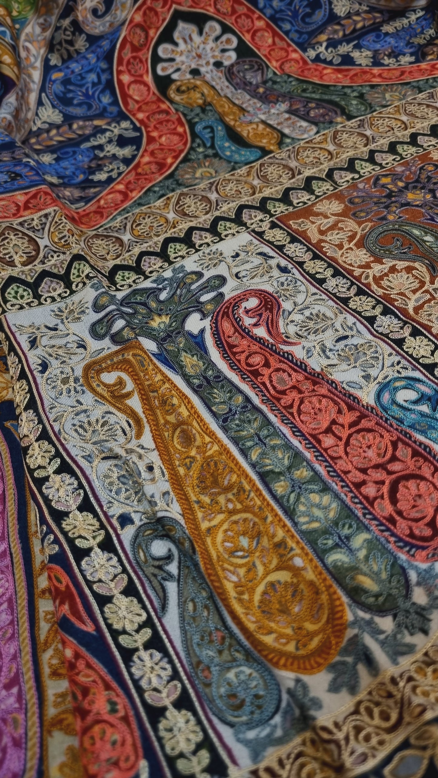Reelkar pashmina shawl