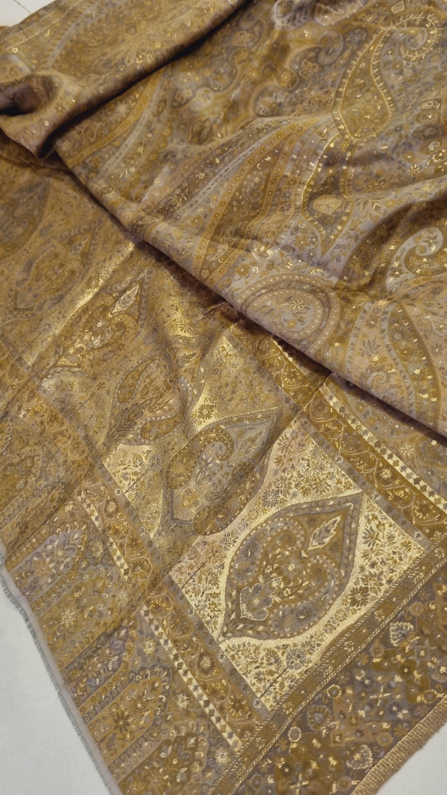 Silk kaani shawl