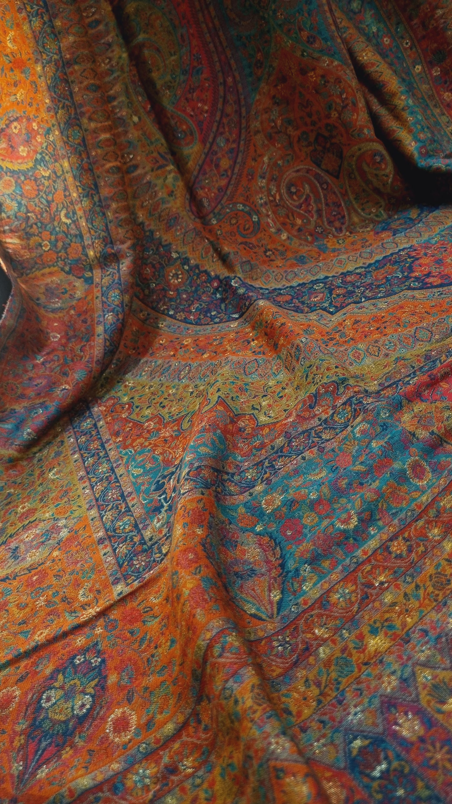 Shahjahani kaani shawl