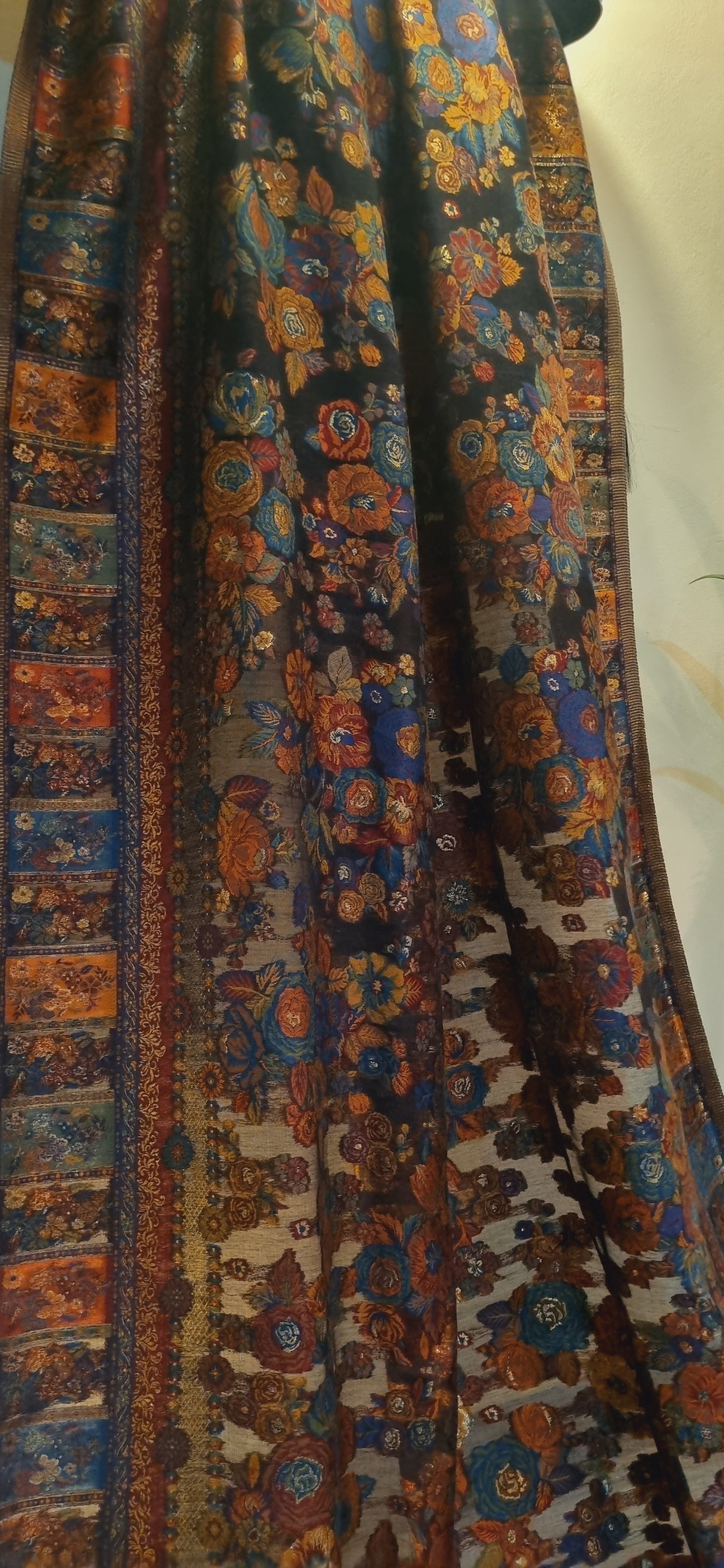 Silk kaani dupata