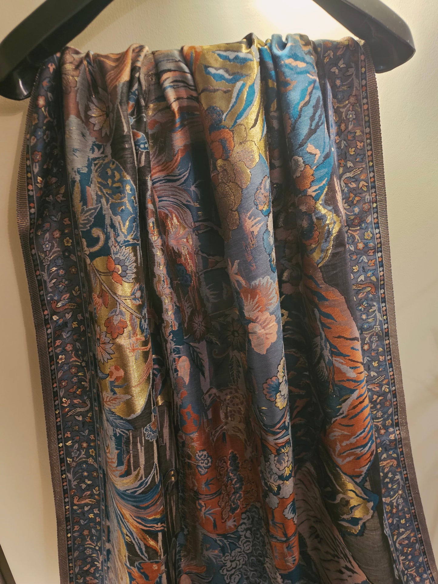 Silk kaani shawl