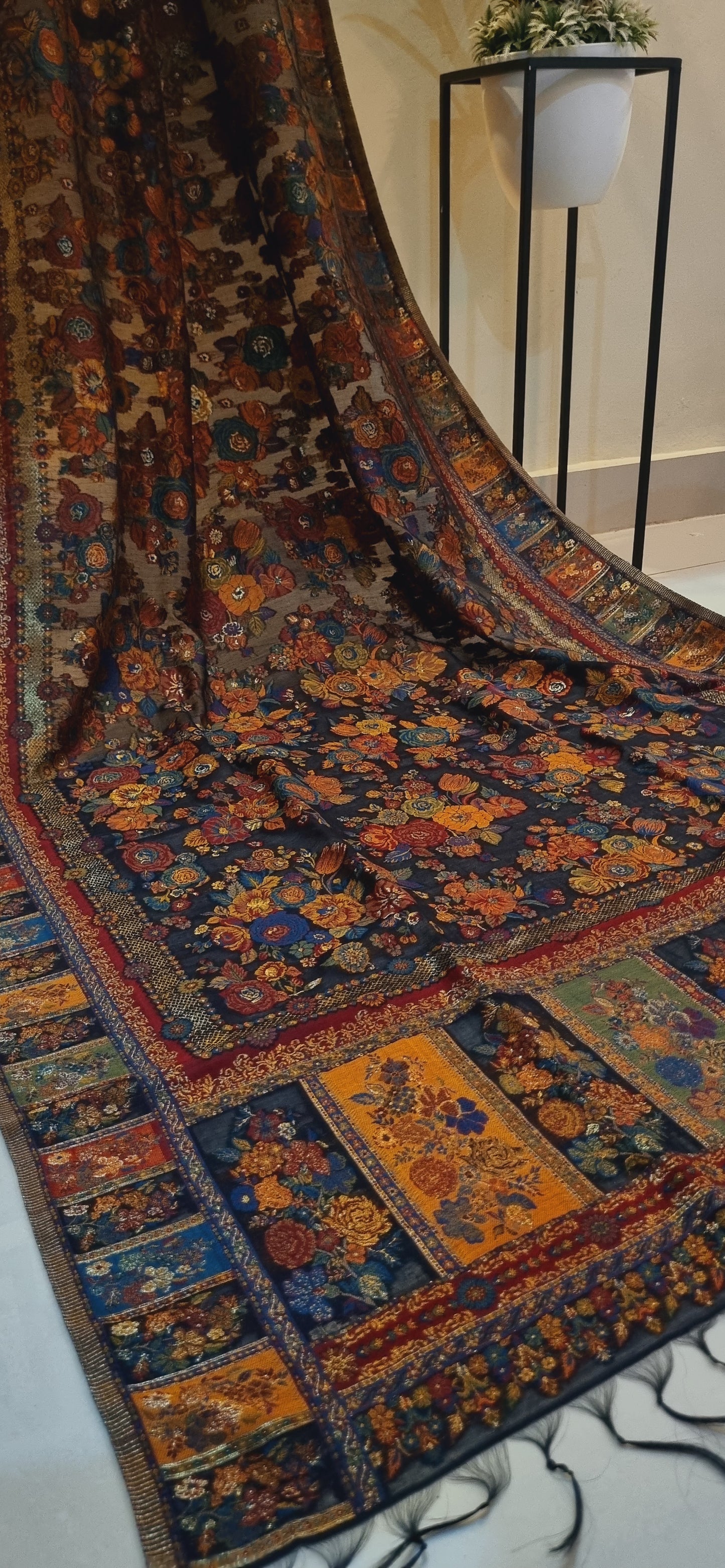 Silk kaani dupata