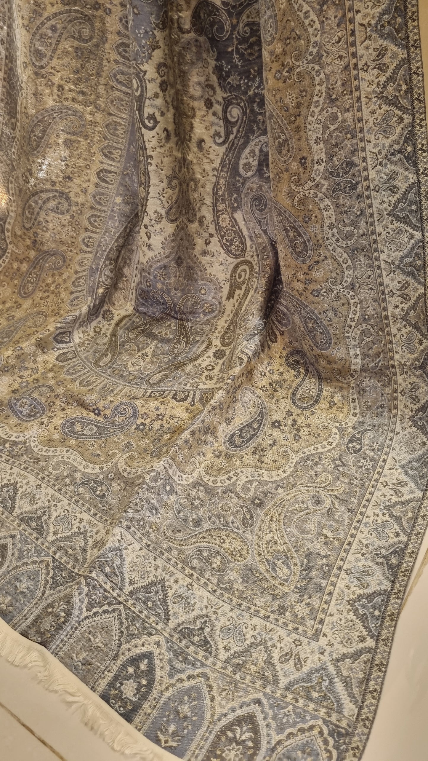 Double sided pashmina moonlight kaani shawl